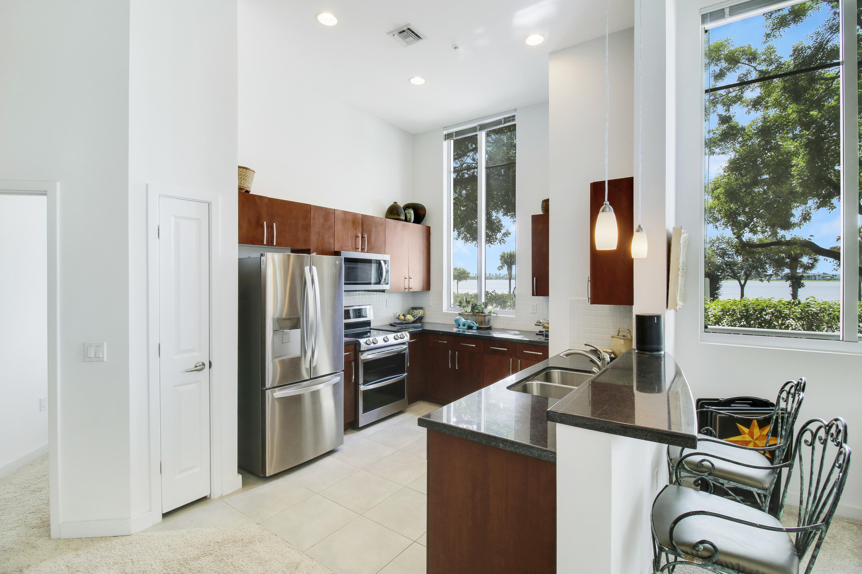 300 S Australian Avenue 107