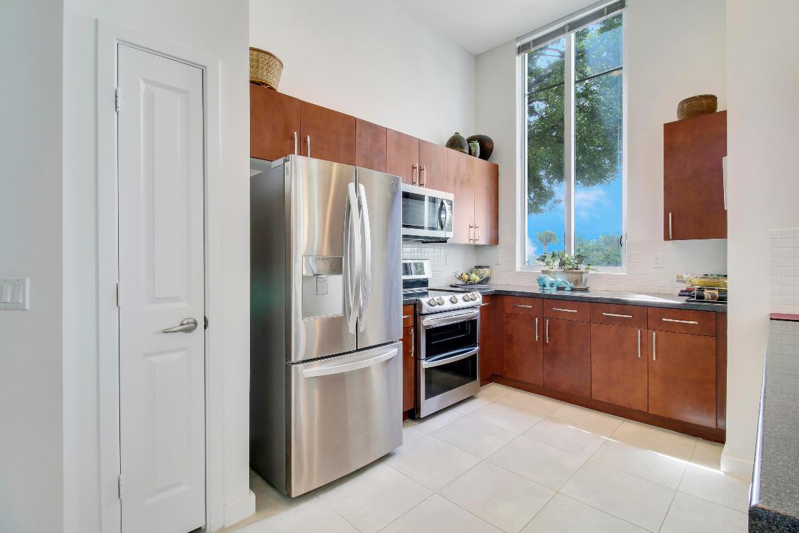 300 S Australian Avenue 107