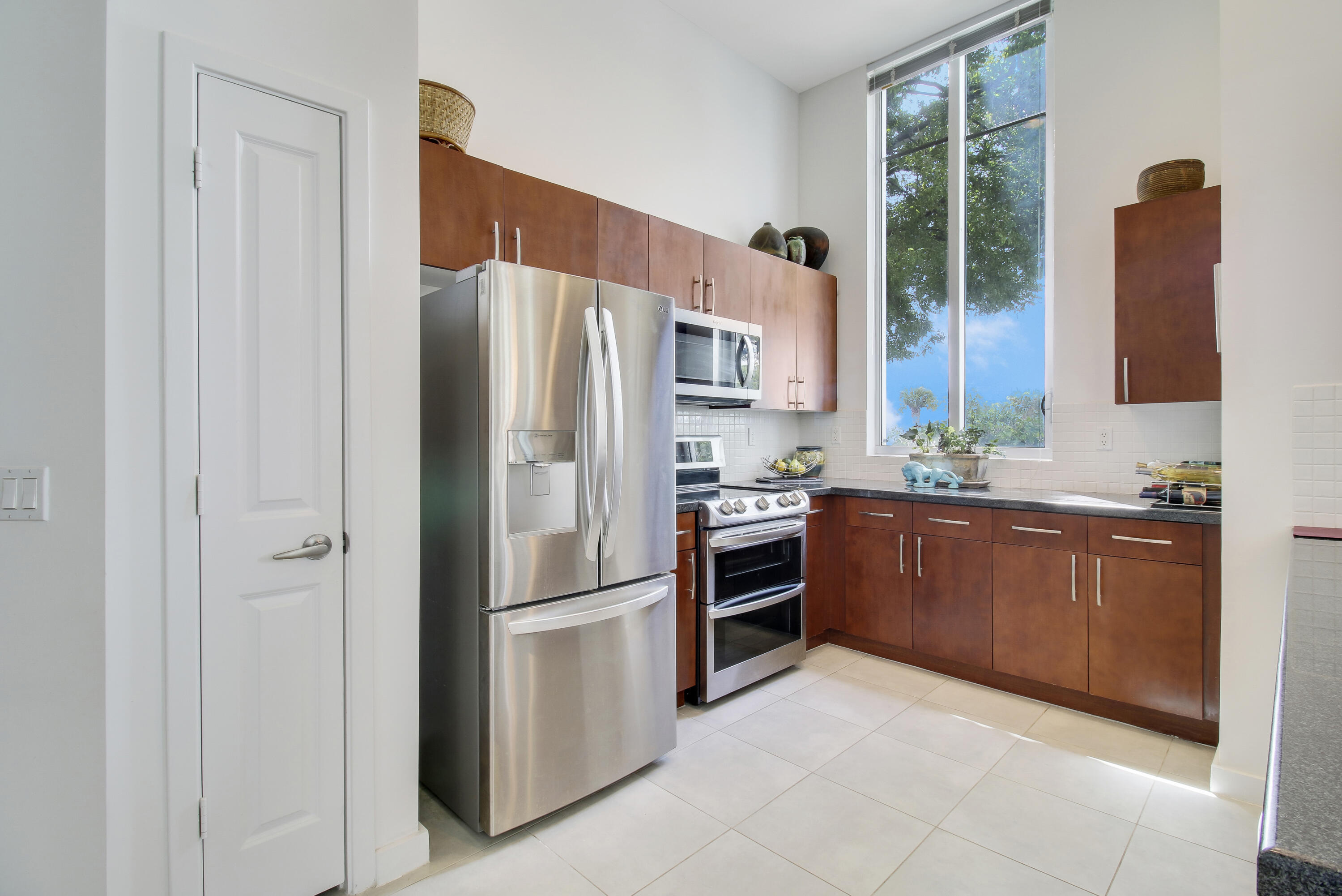 300 S Australian Avenue 107