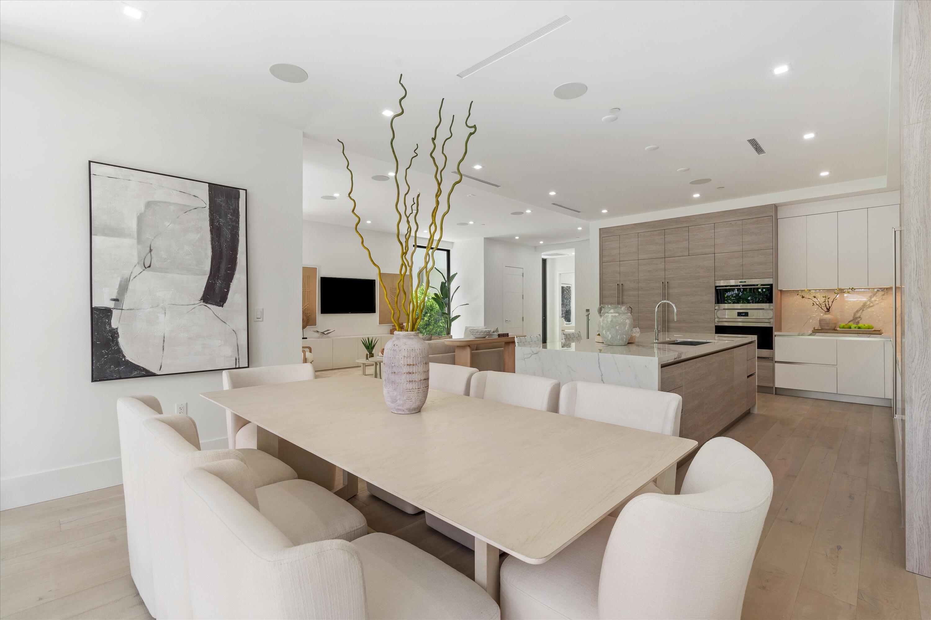 1066 Del Harbour Drive