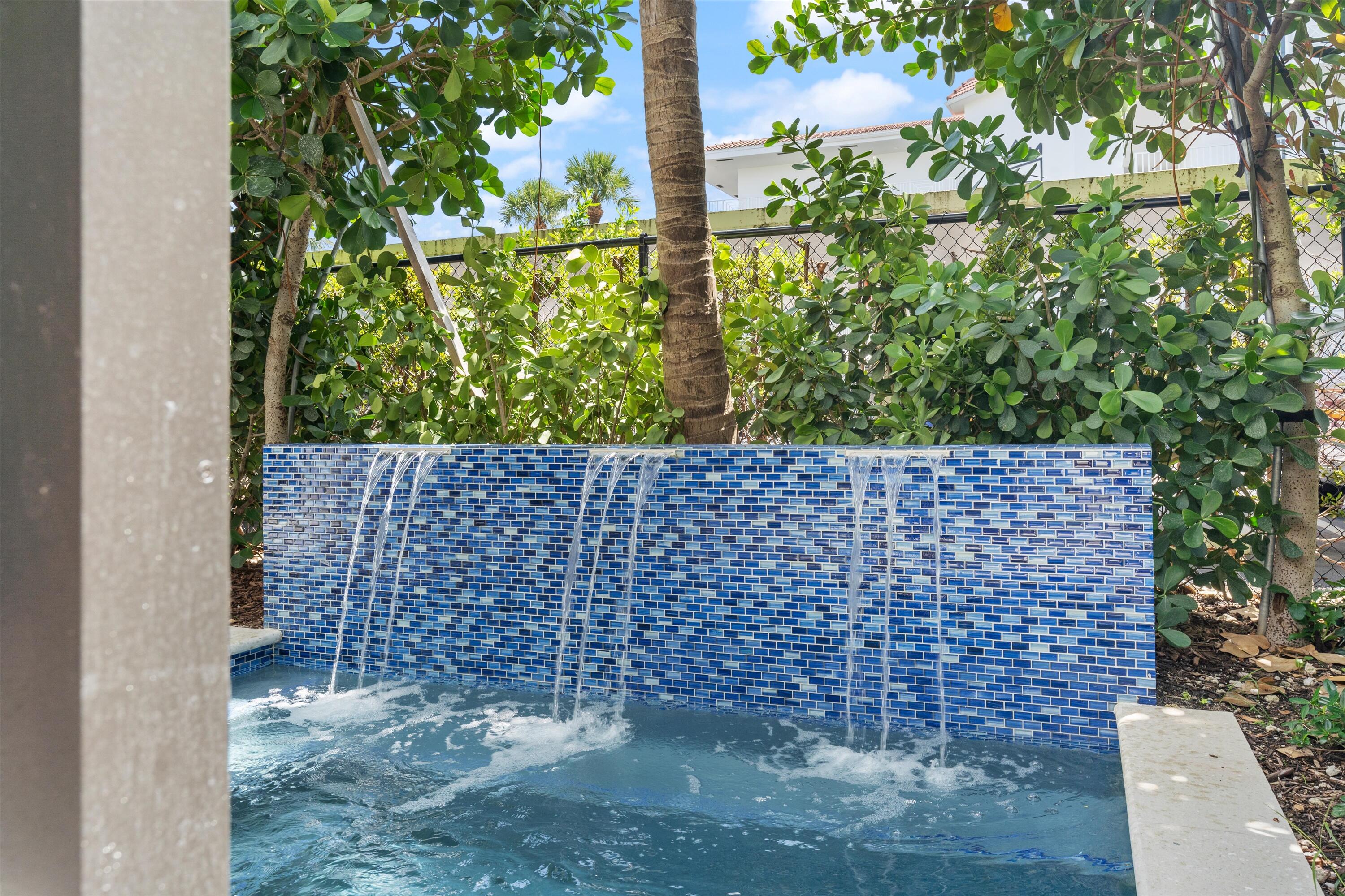 1066 Del Harbour Drive