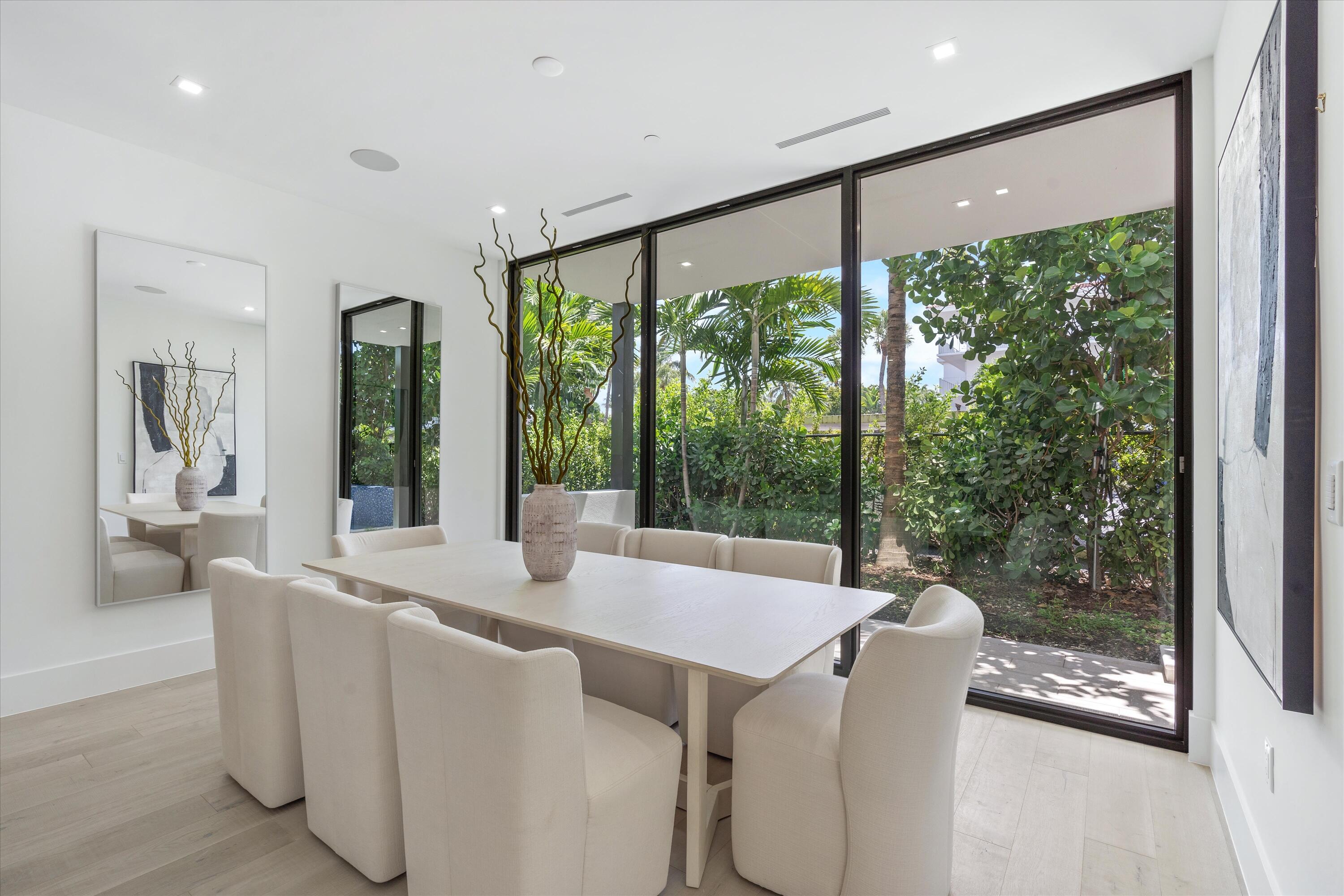 1066 Del Harbour Drive