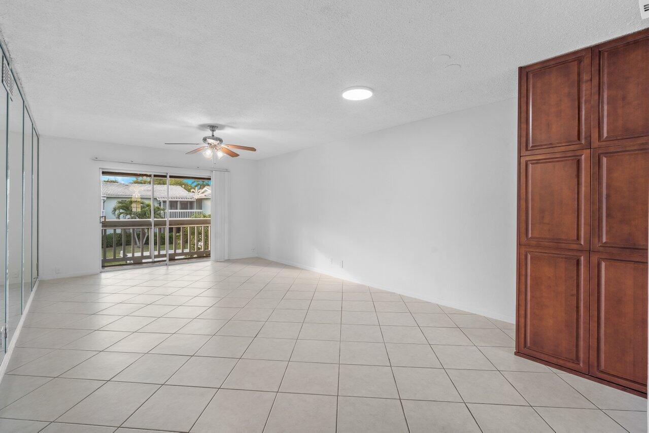 222 N Federal Highway 214