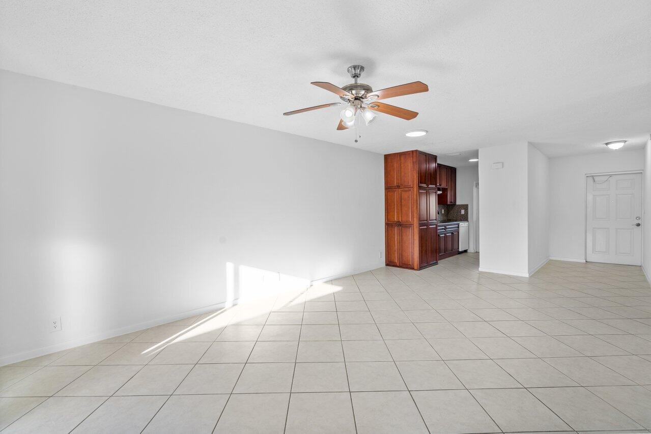 222 N Federal Highway 214