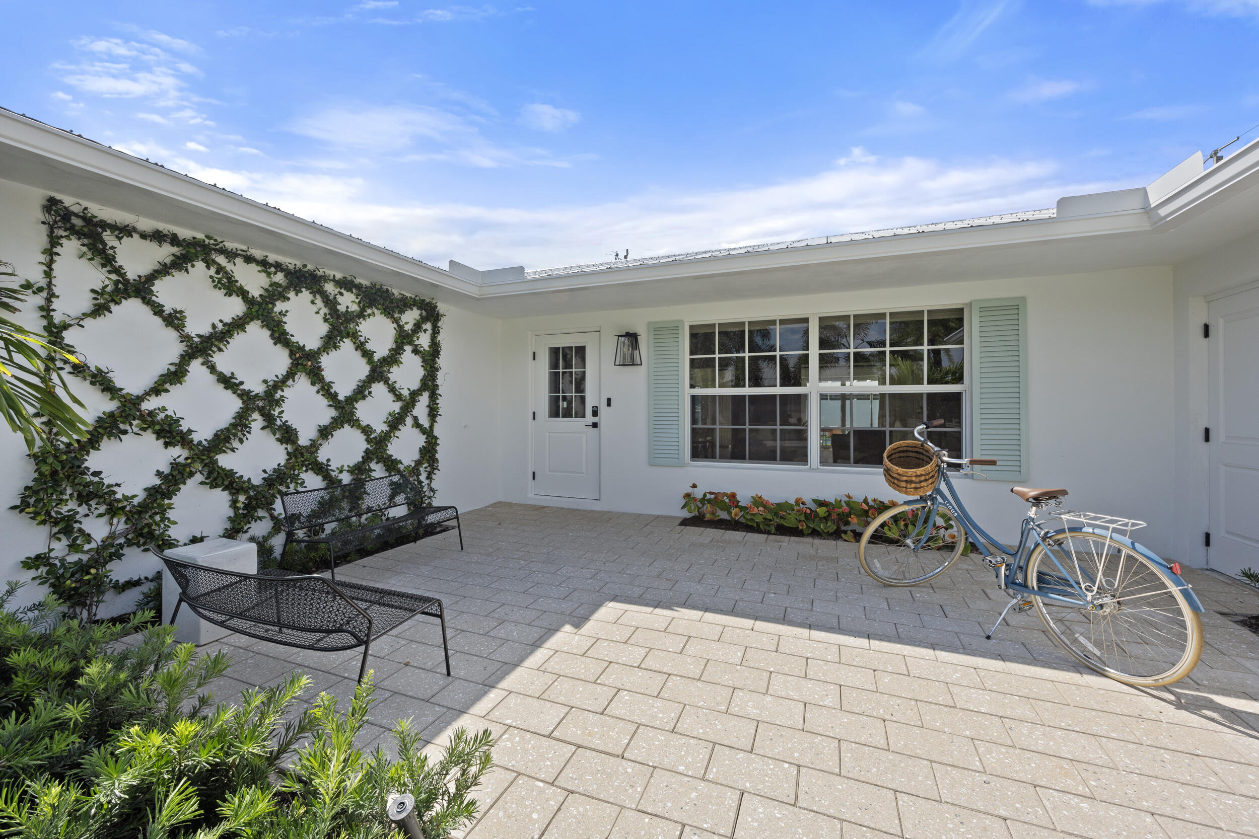 3390 Coral Place
