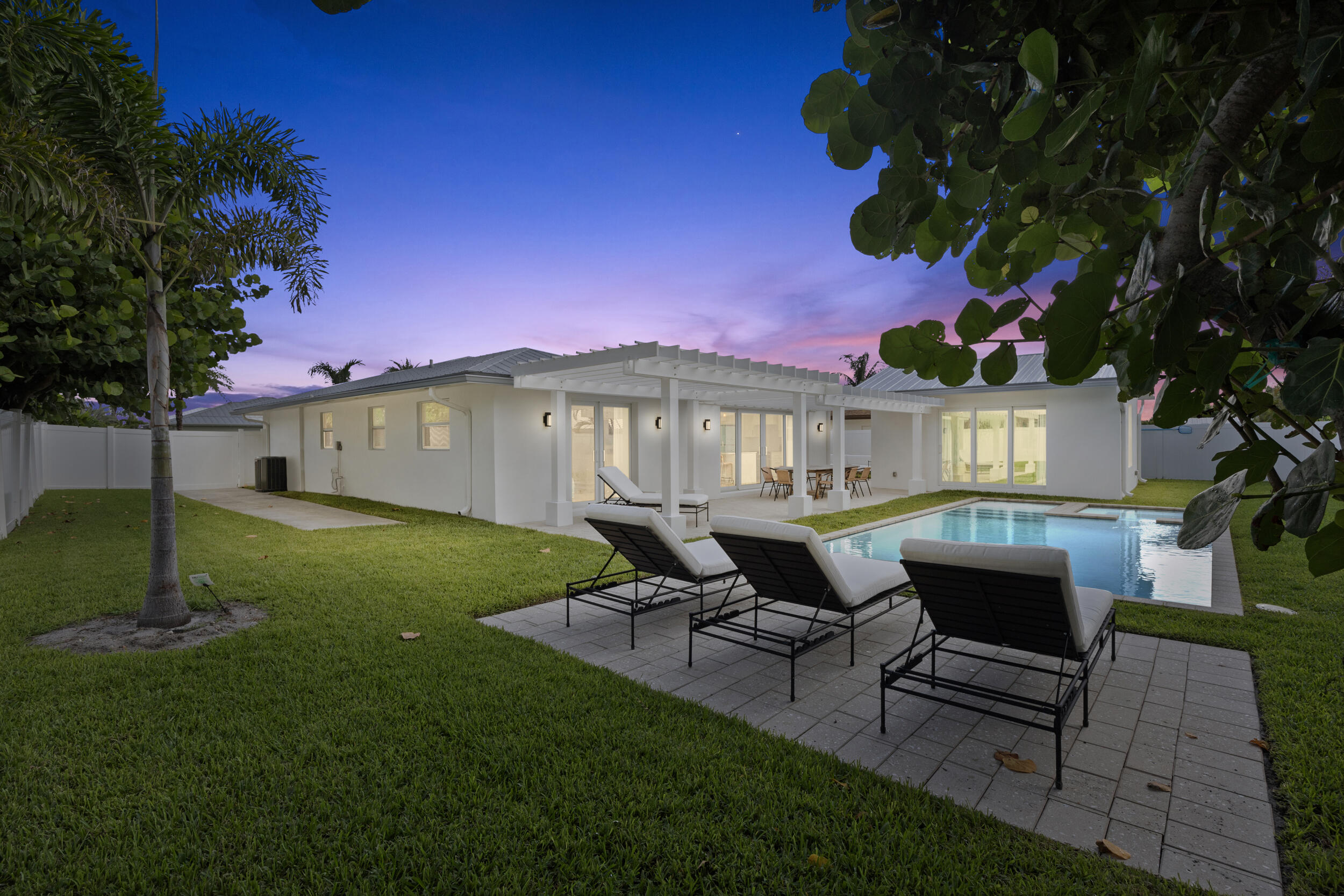 3390 Coral Place