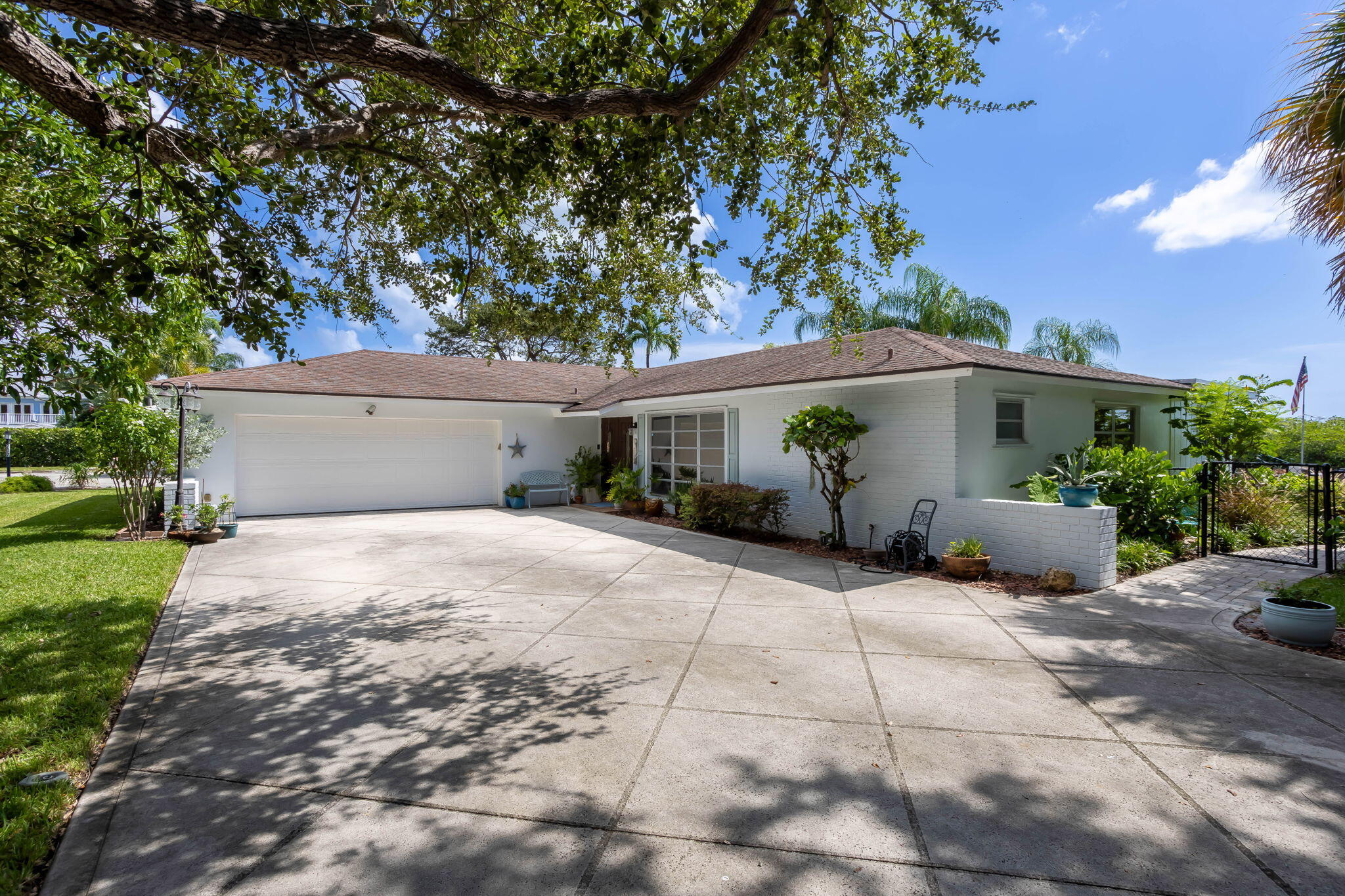 207 Body Court