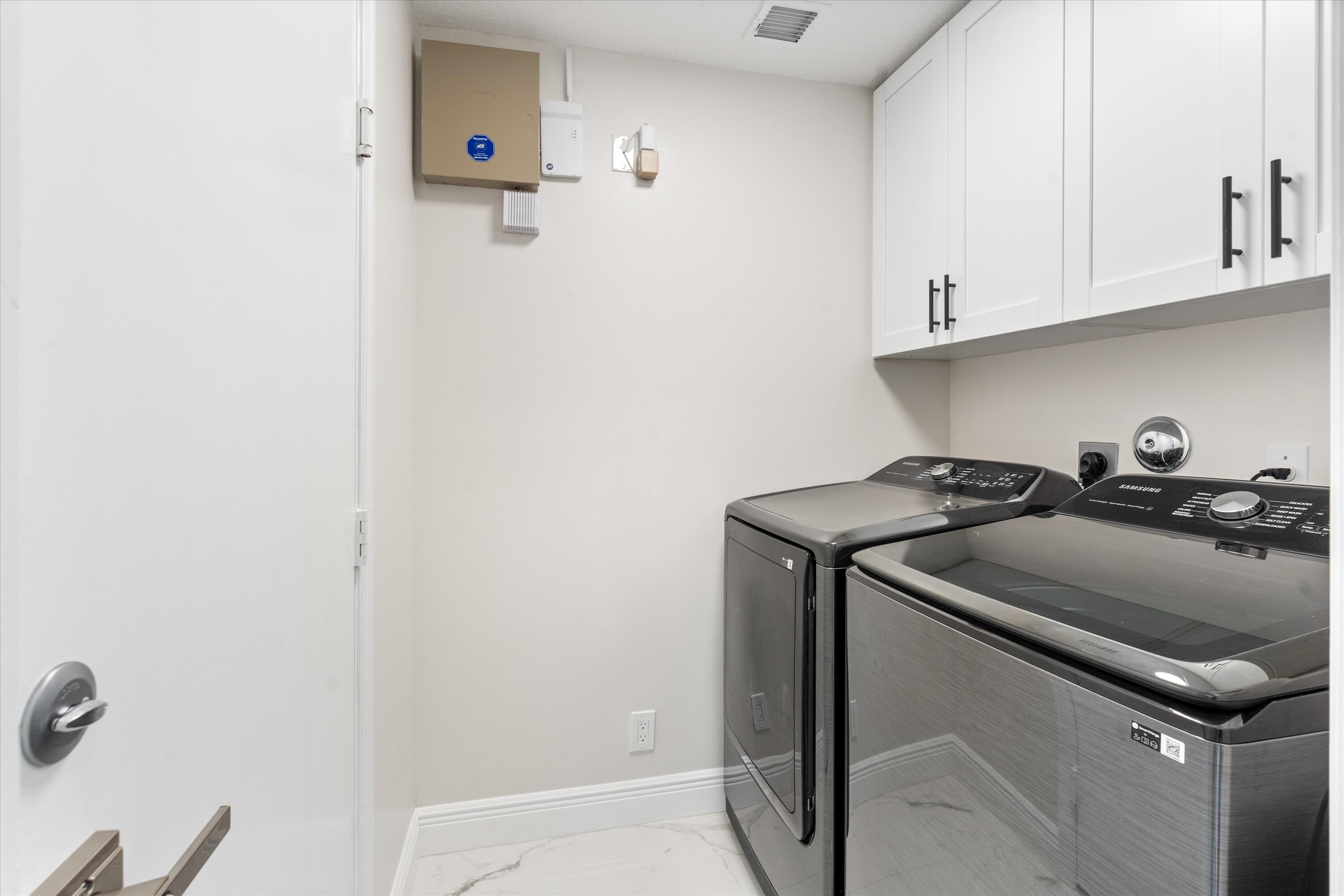 7127 Lombardy Street