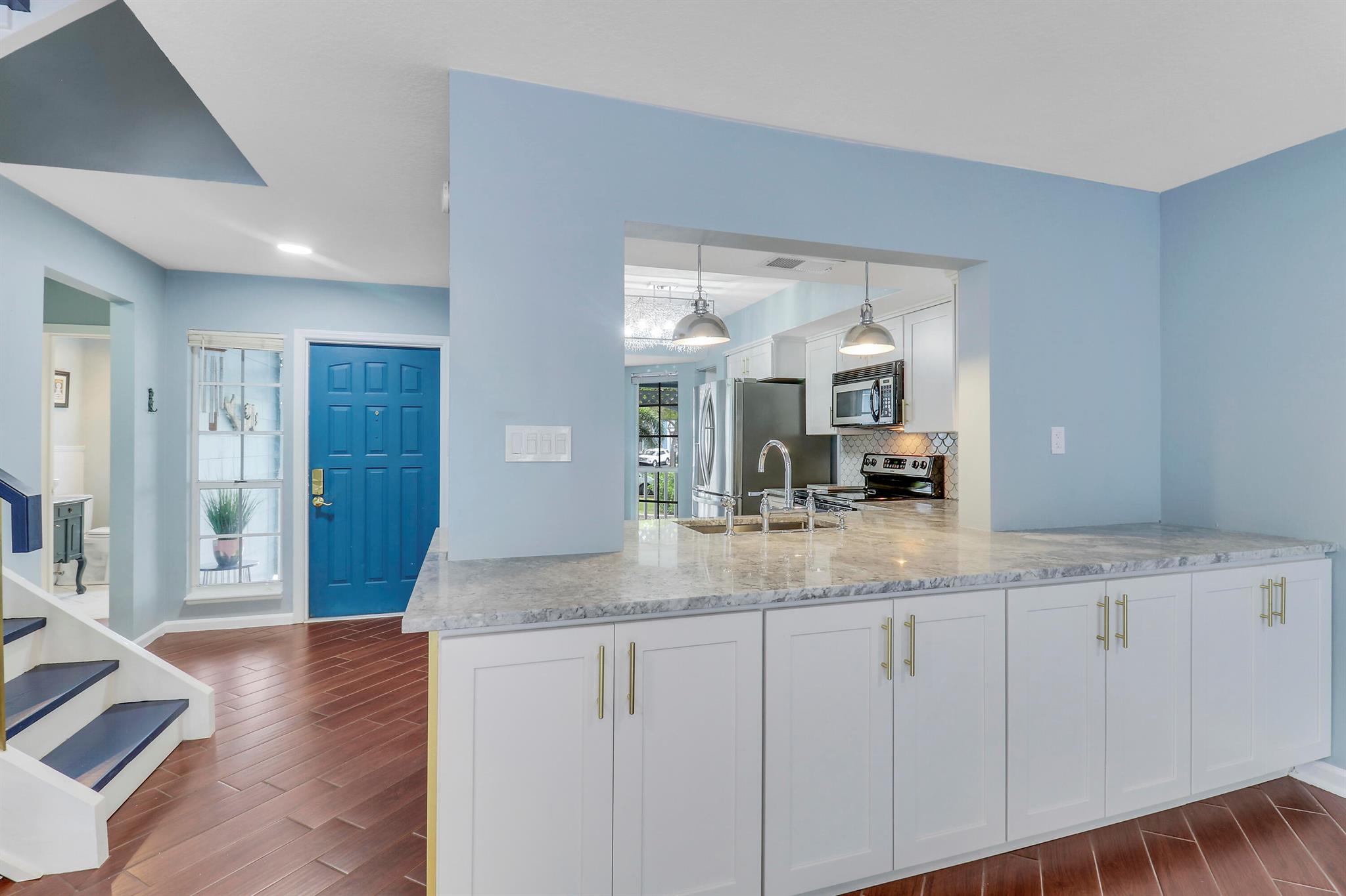 611 Ocean Dunes Circle