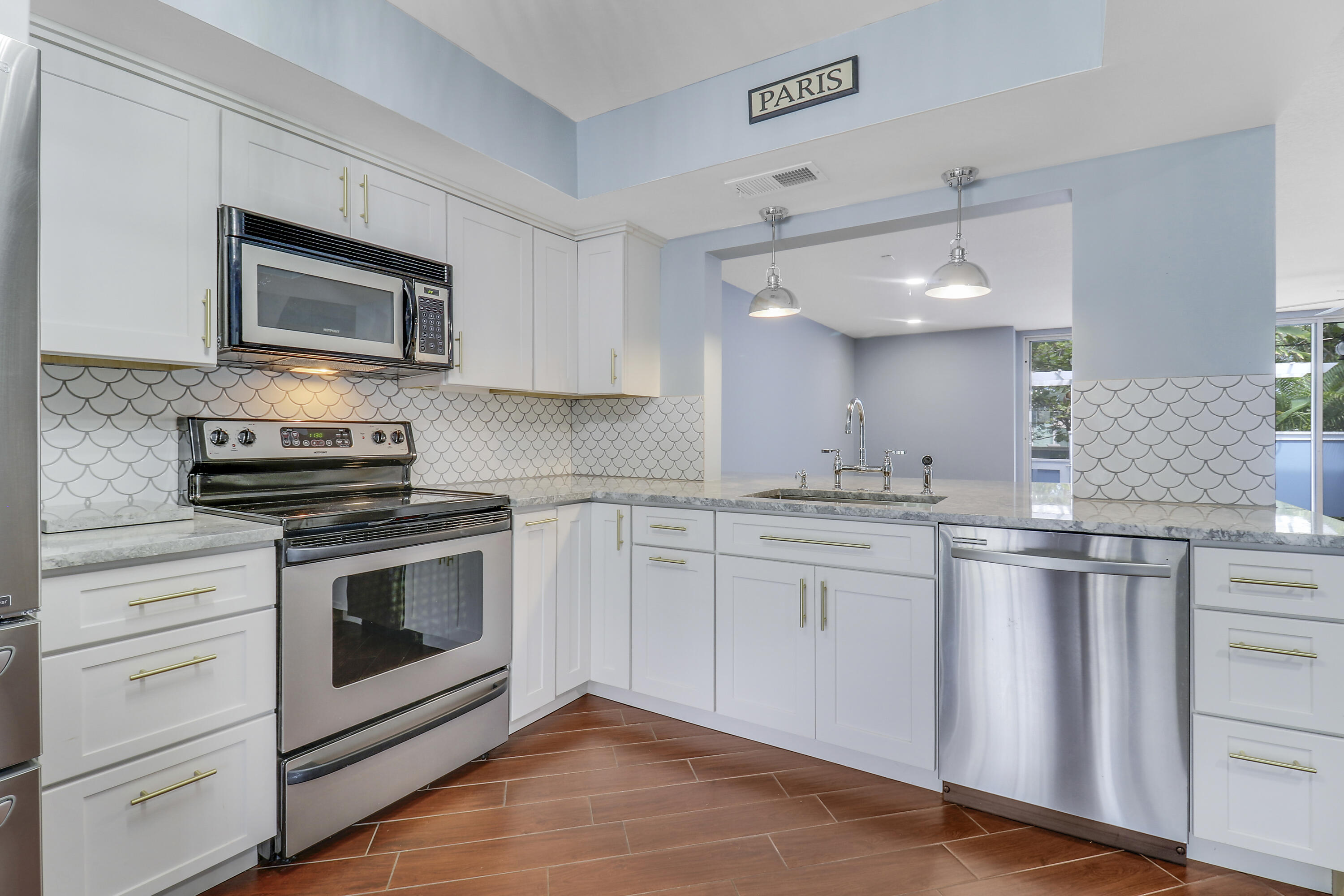 611 Ocean Dunes Circle