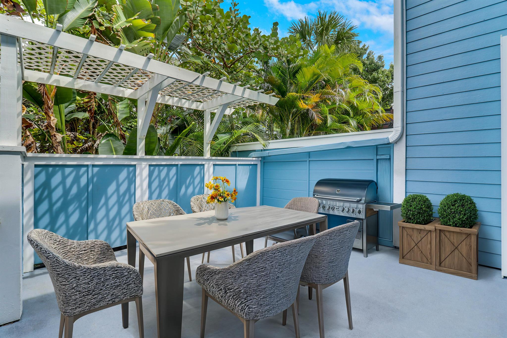 611 Ocean Dunes Circle