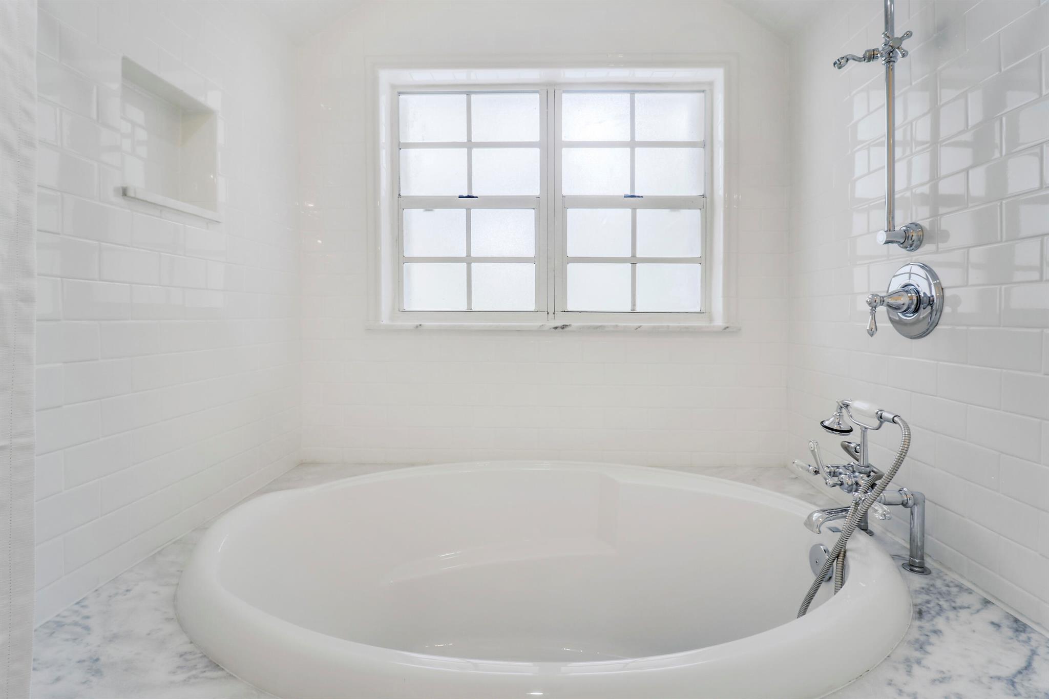 611 Ocean Dunes Circle