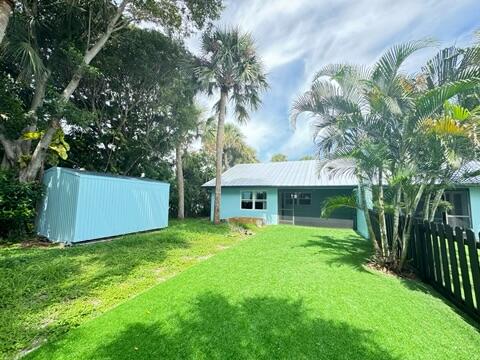 2134 NE Pelican Terrace