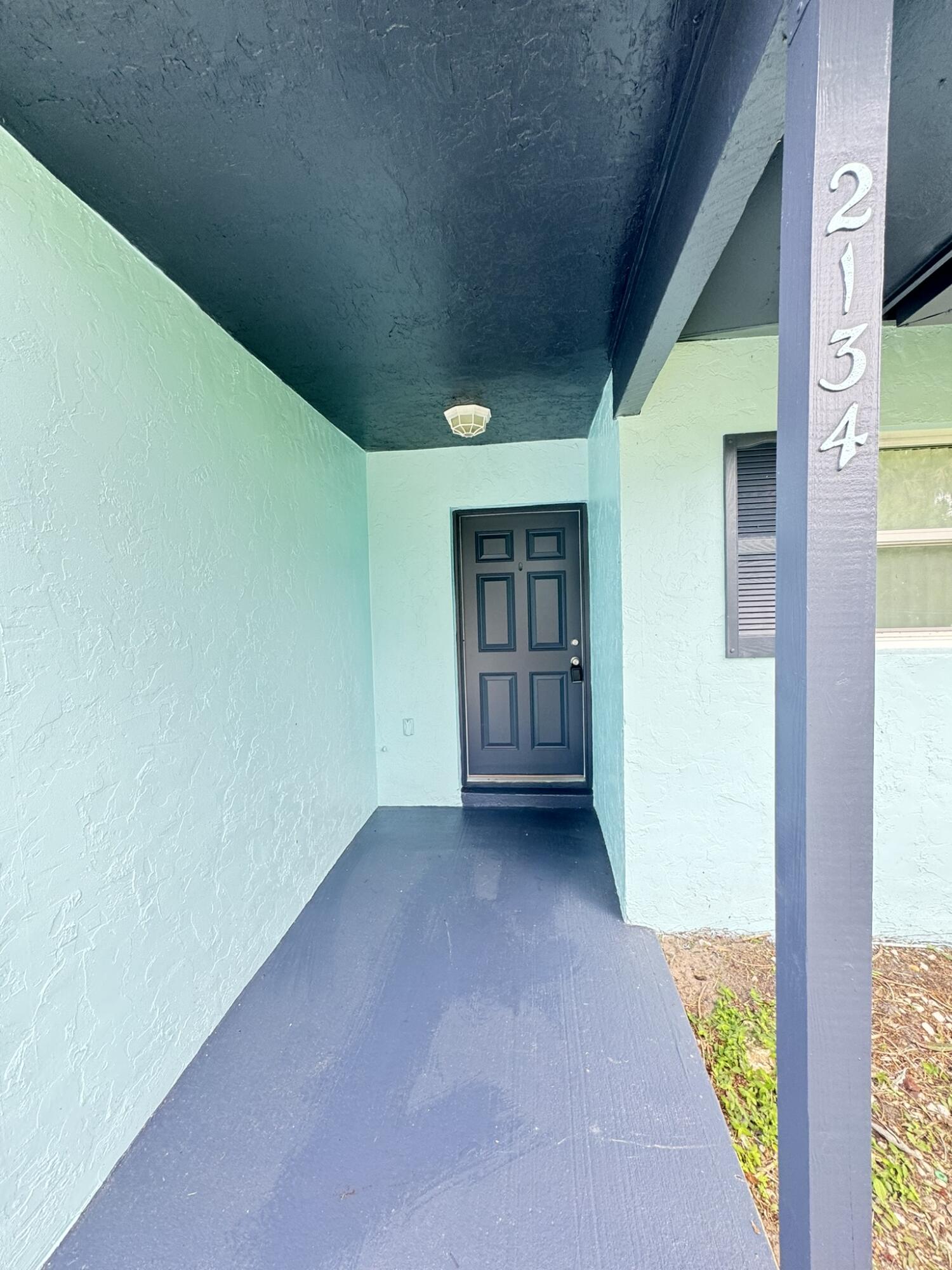 2134 NE Pelican Terrace