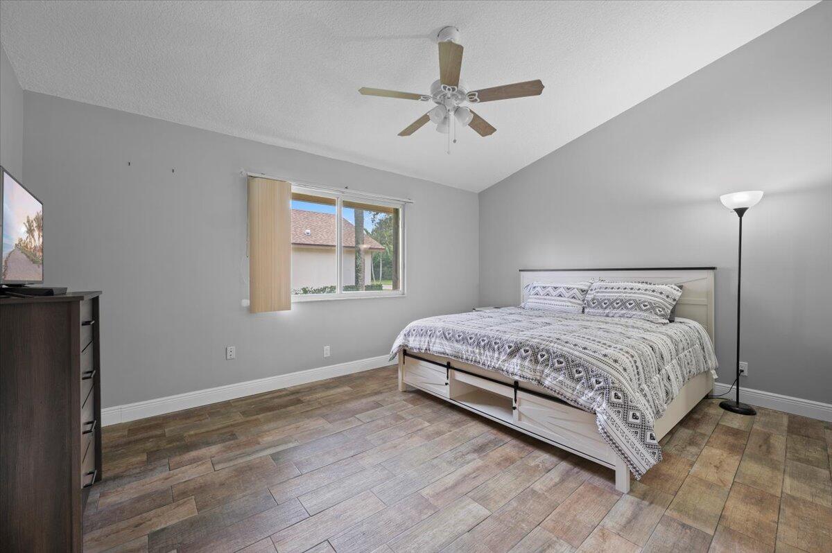 150 Sandy Lane