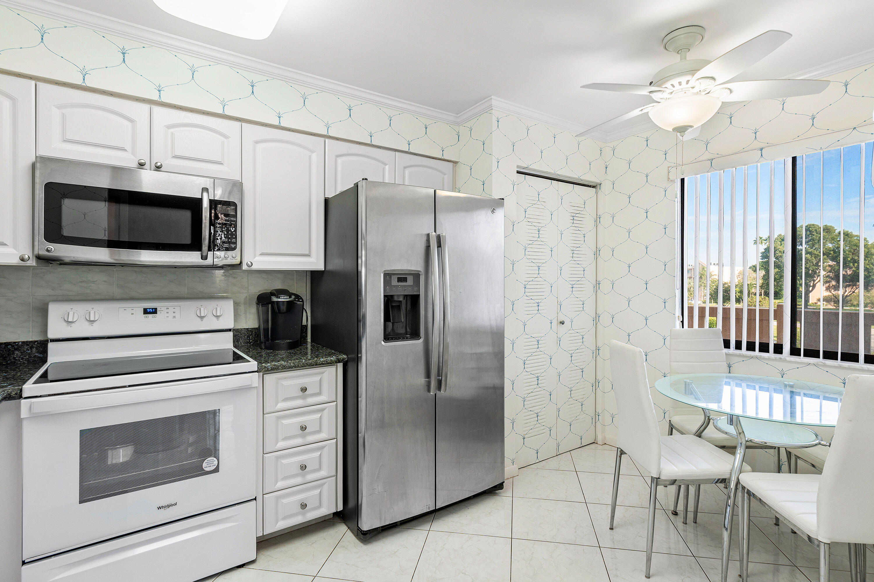 6866 Huntington Lane 307