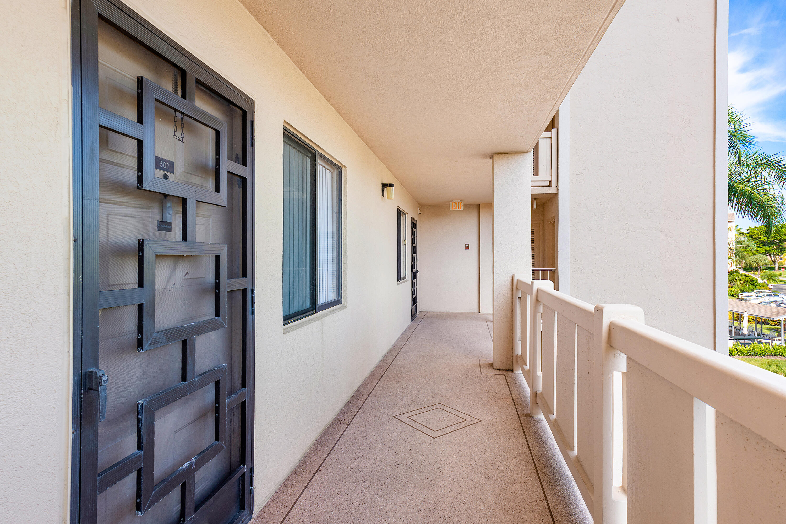 6866 Huntington Lane 307
