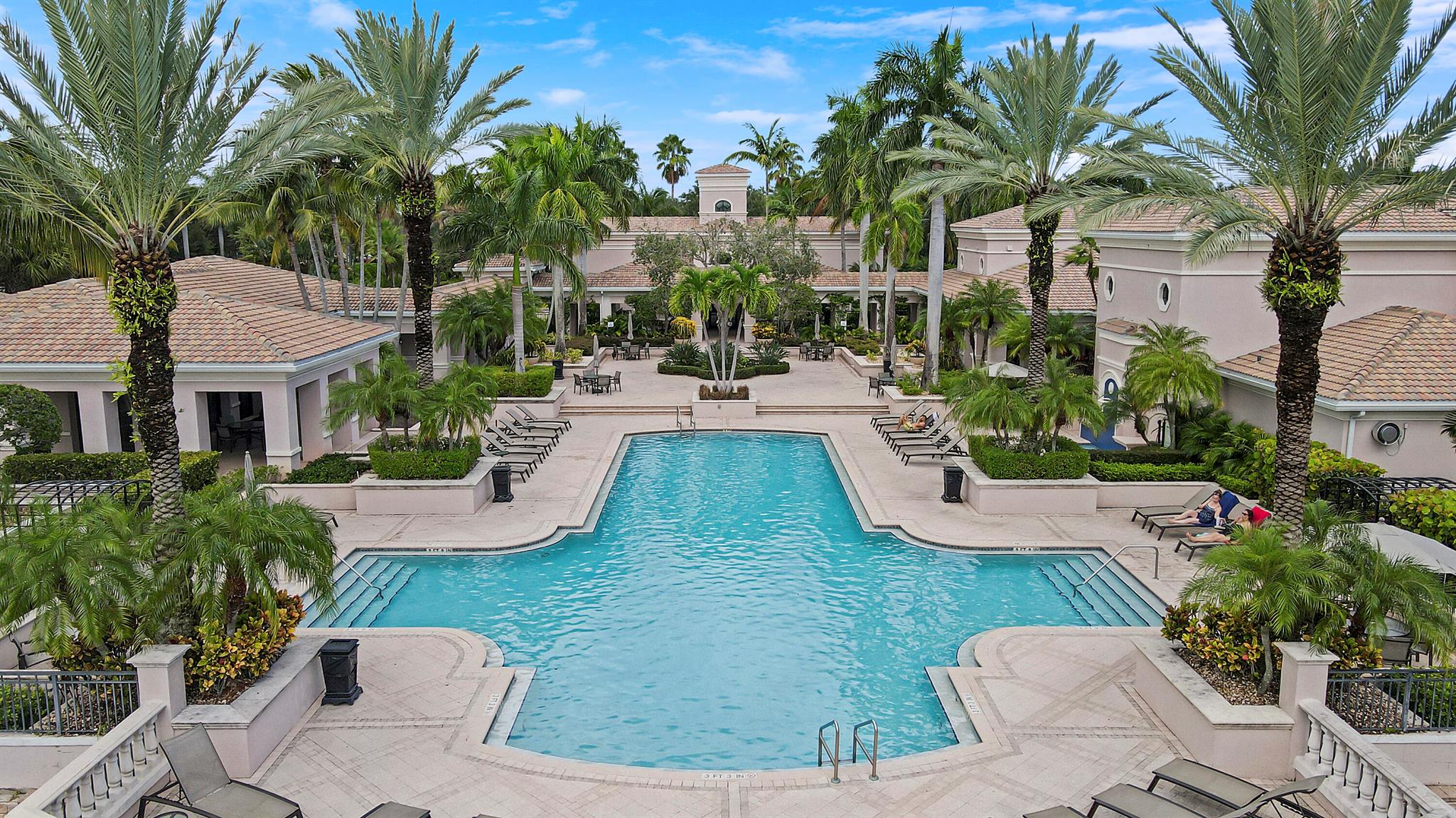 2802 Sarento Place 204