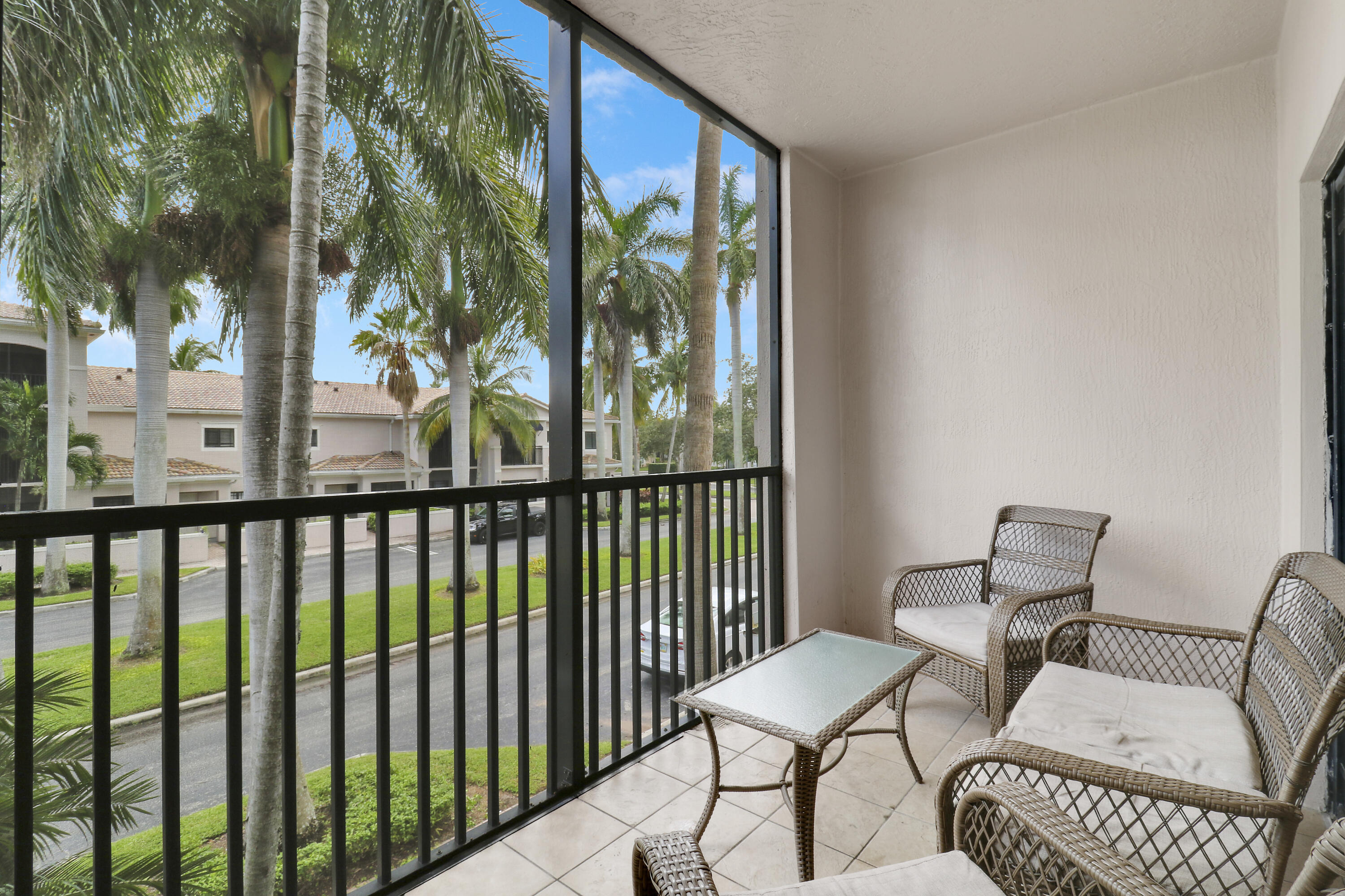 2802 Sarento Place 204