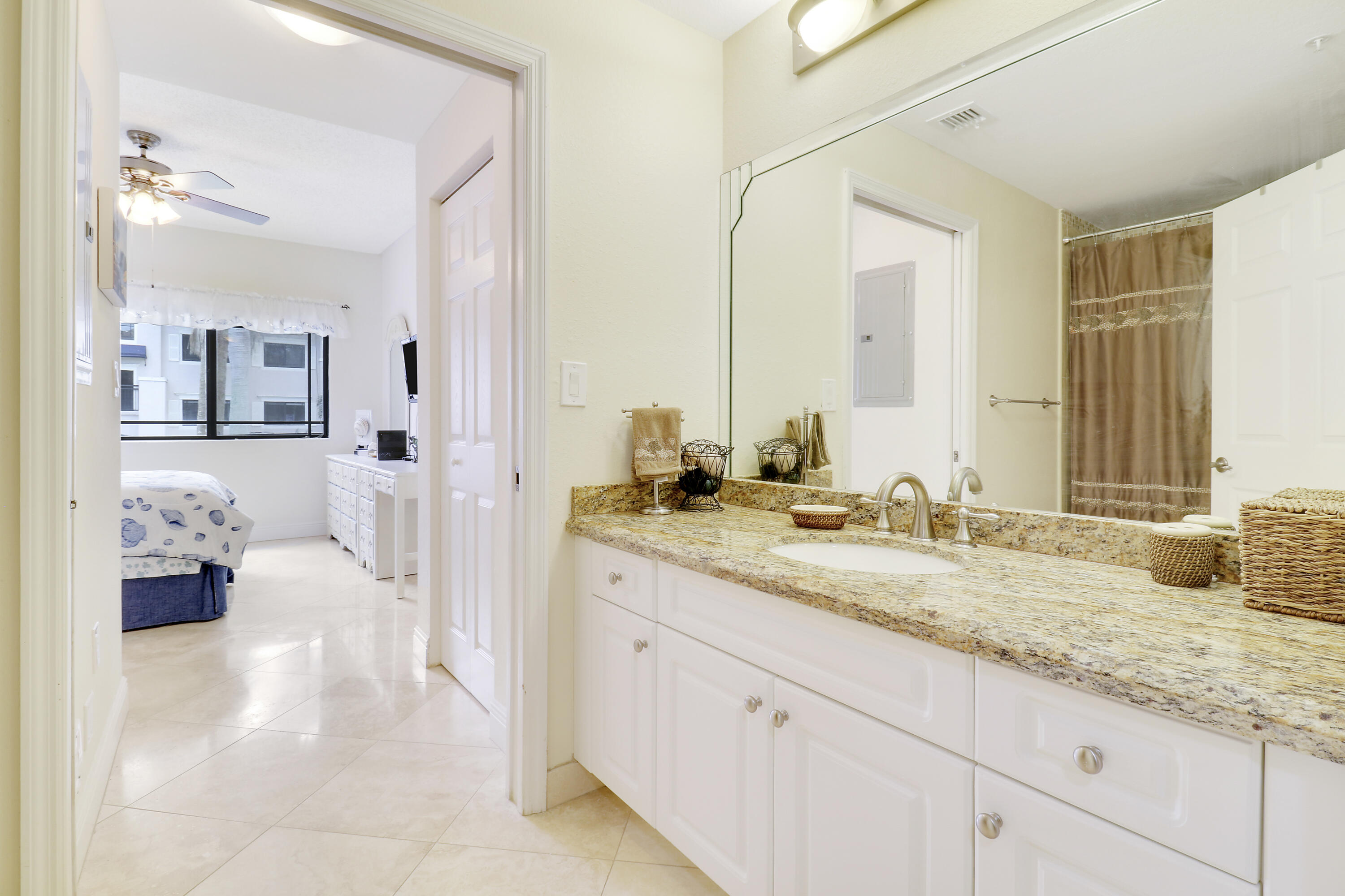 2802 Sarento Place 204
