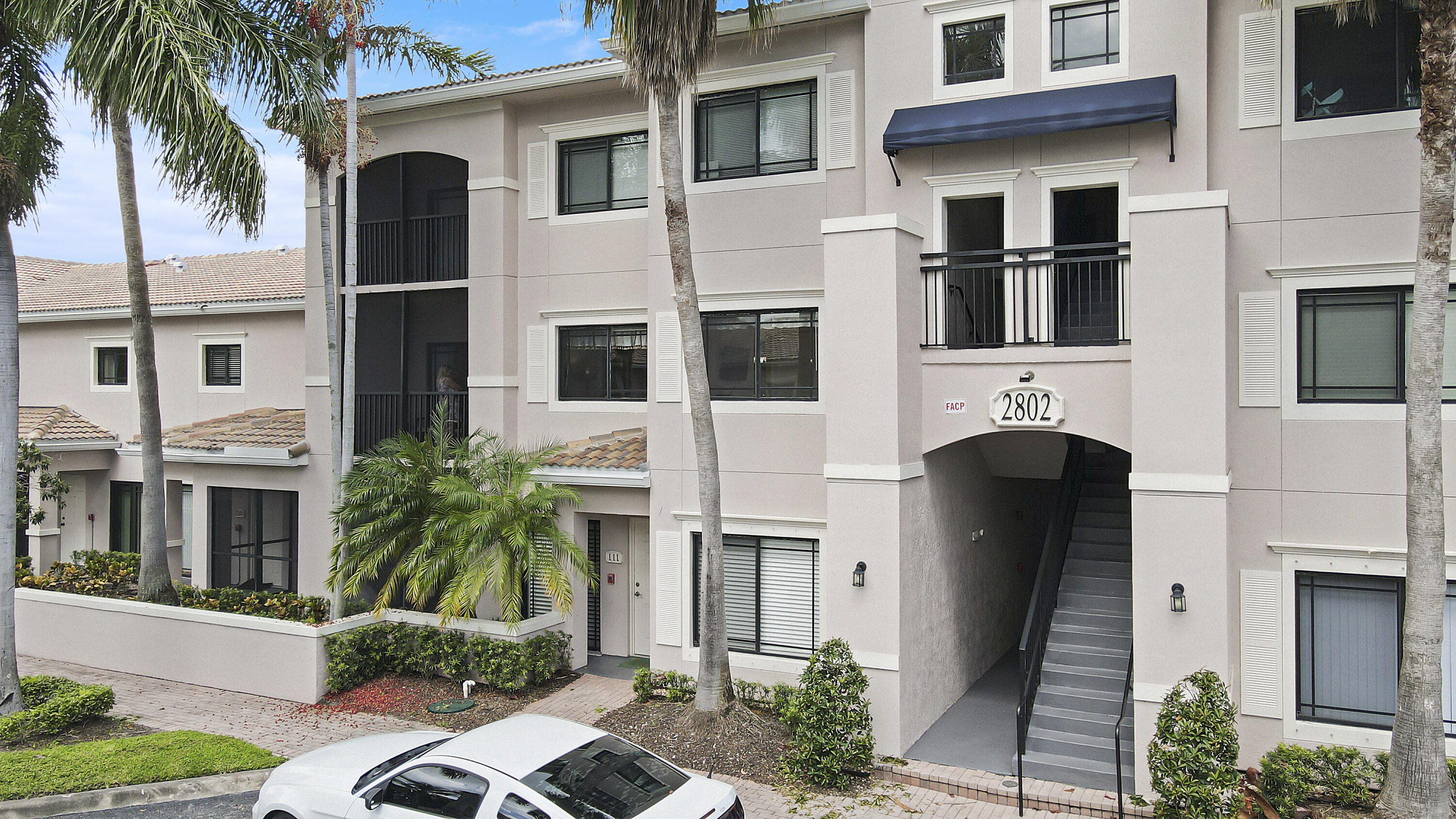 2802 Sarento Place 204