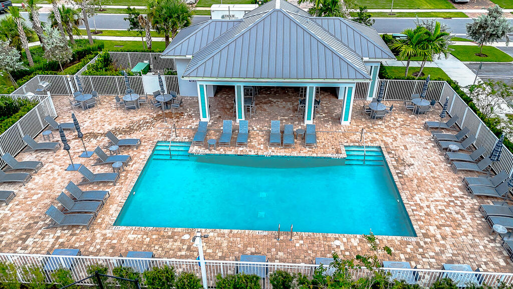 5330 Yellow Water Lily Court