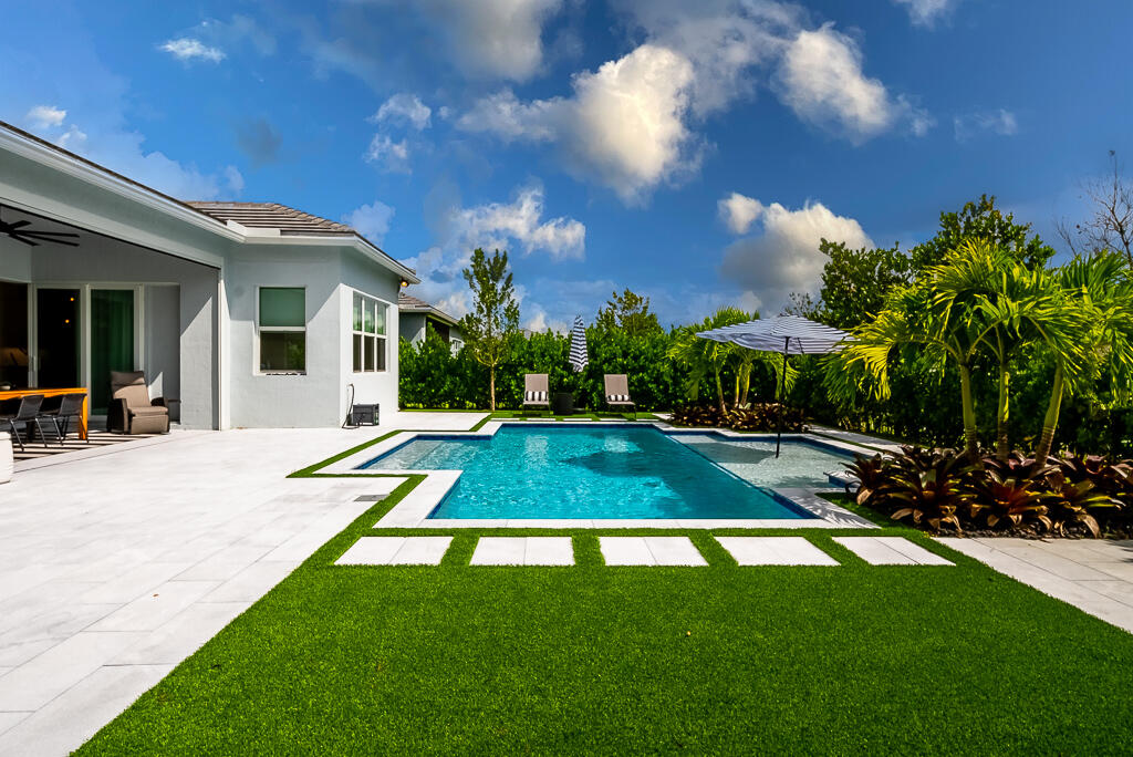 5330 Yellow Water Lily Court