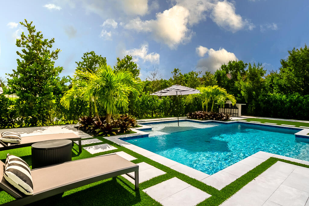 5330 Yellow Water Lily Court