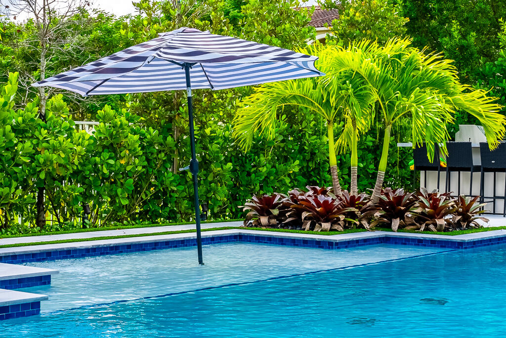 5330 Yellow Water Lily Court