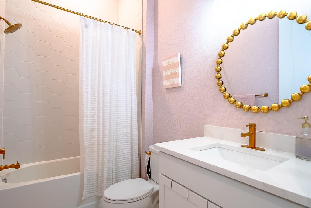 5330 Yellow Water Lily Court