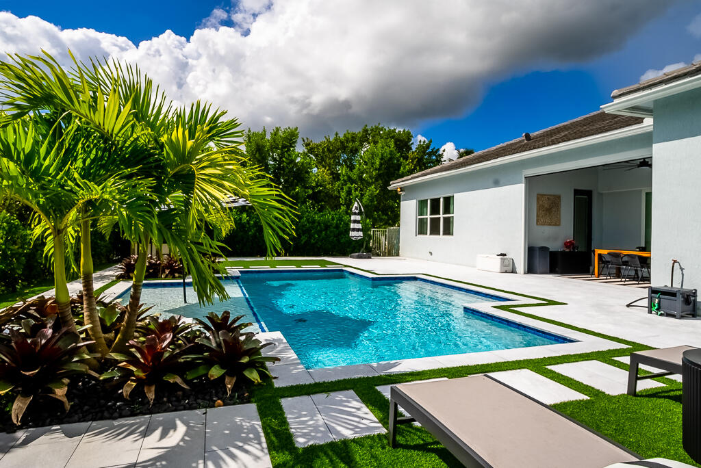 5330 Yellow Water Lily Court
