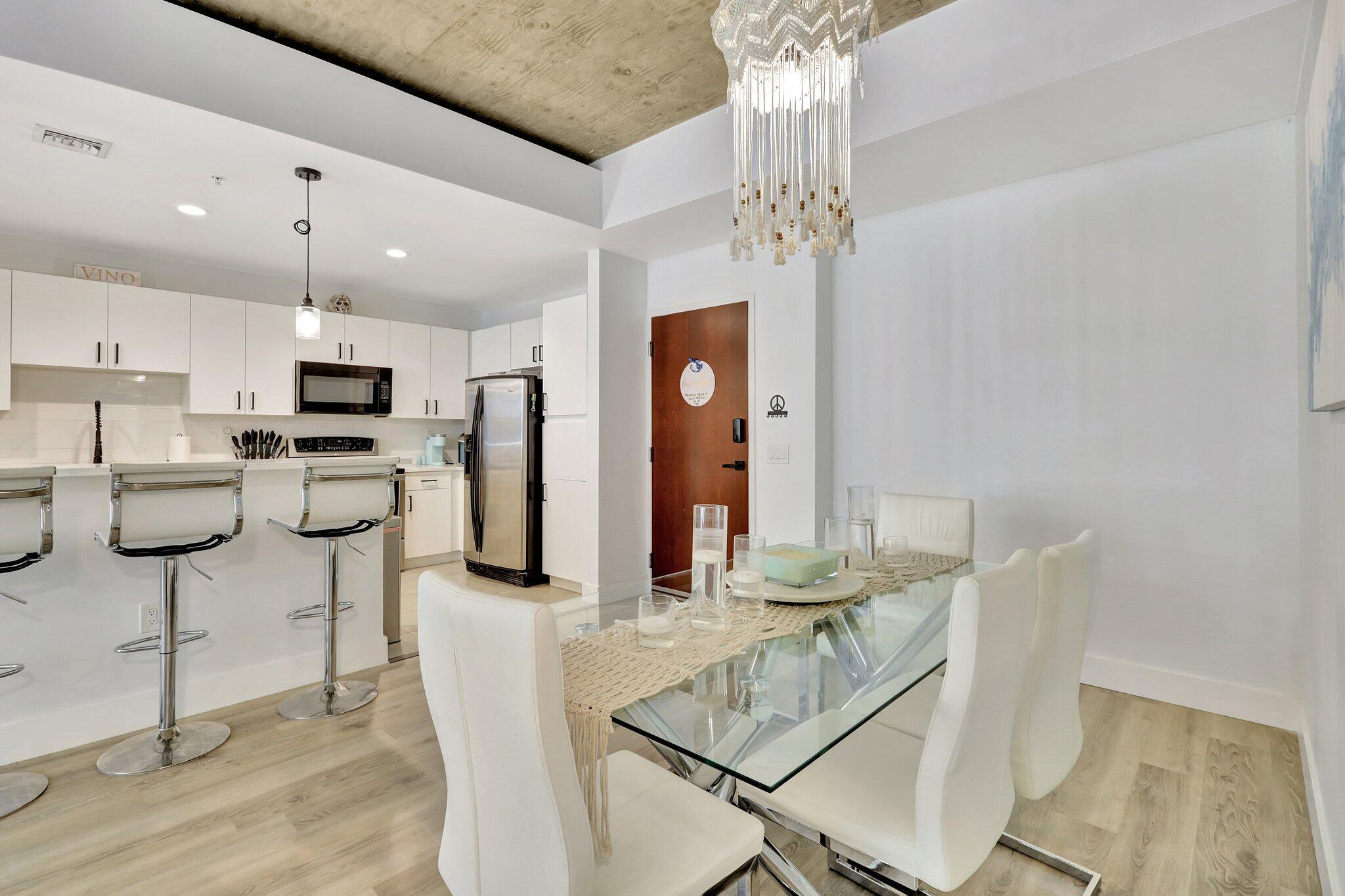 300 S Australian Avenue 719