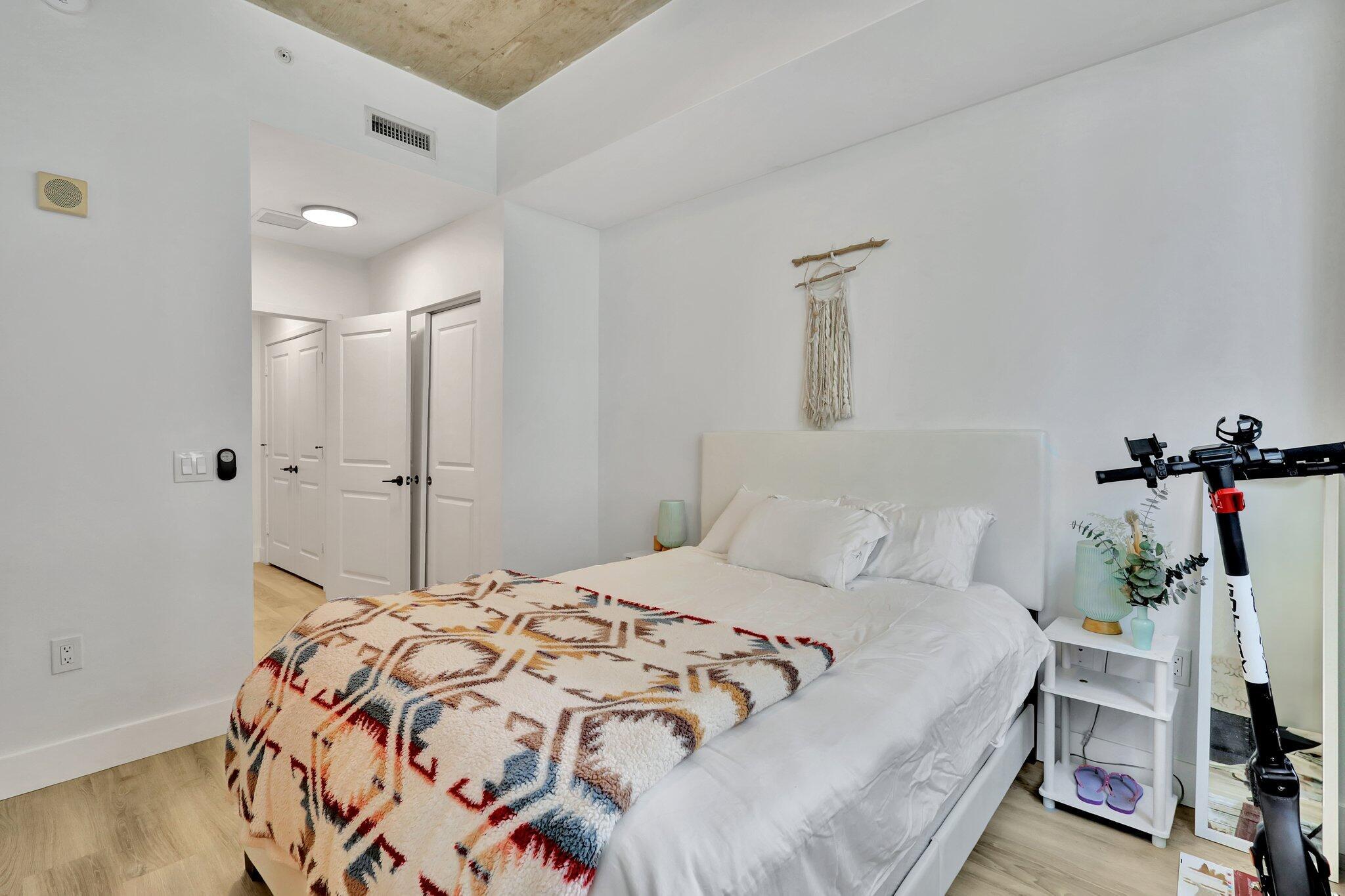 300 S Australian Avenue 719