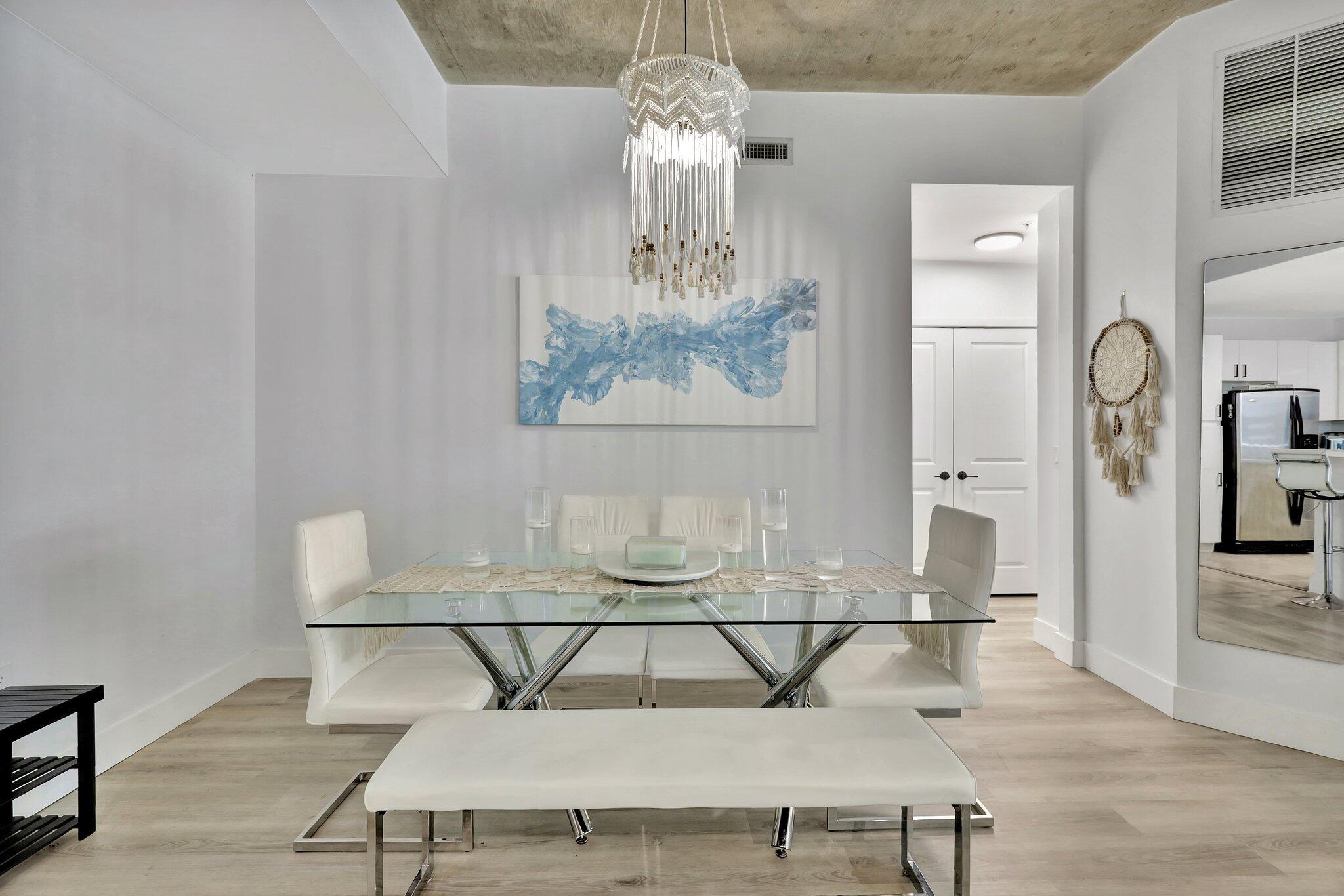 300 S Australian Avenue 719