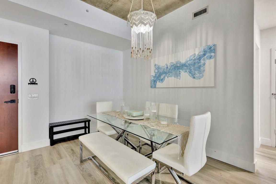 300 S Australian Avenue 719