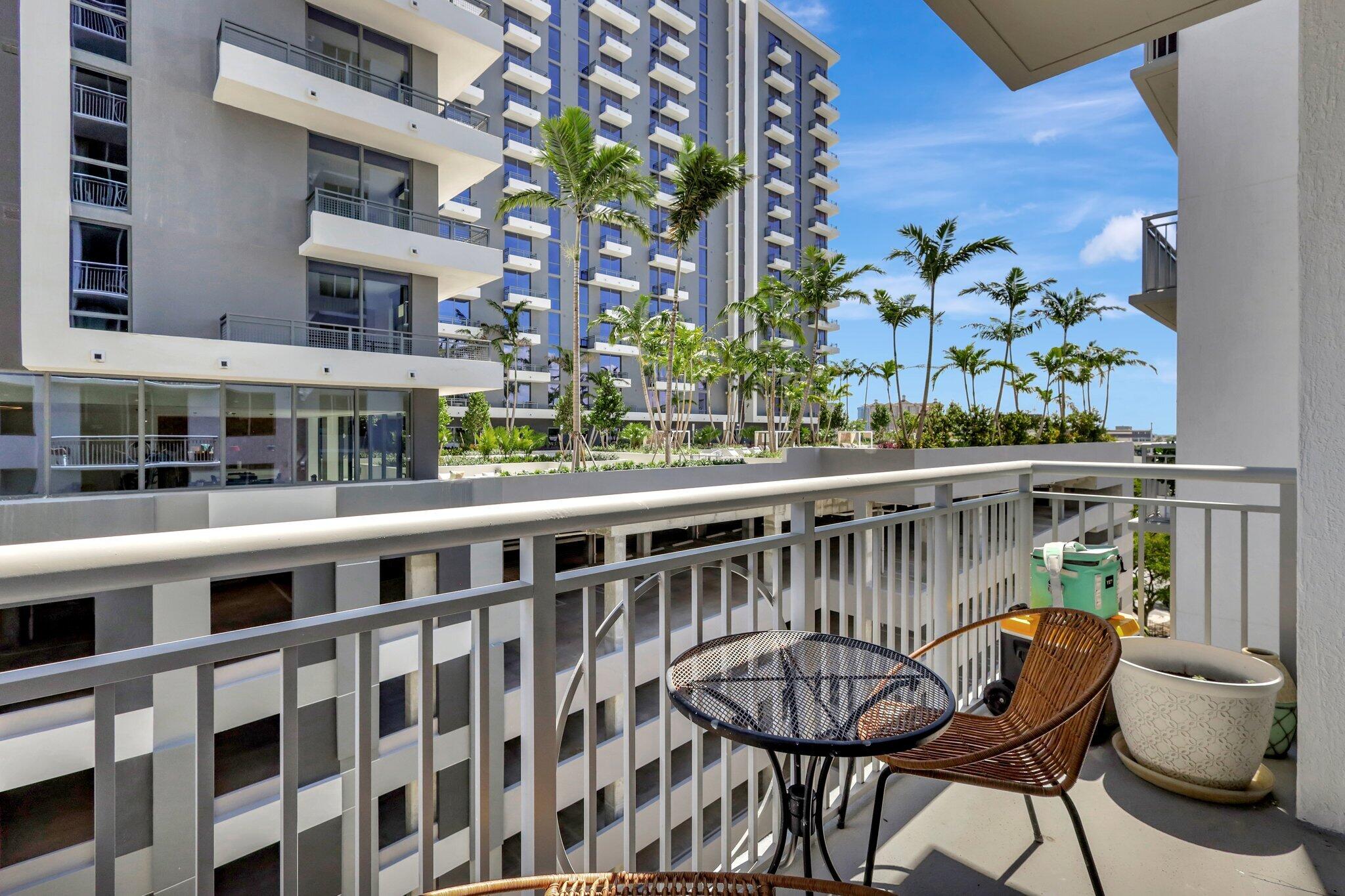 300 S Australian Avenue 719