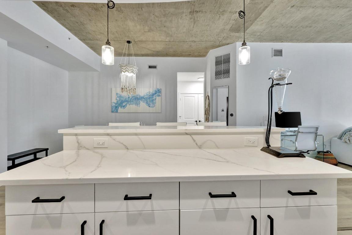 300 S Australian Avenue 719