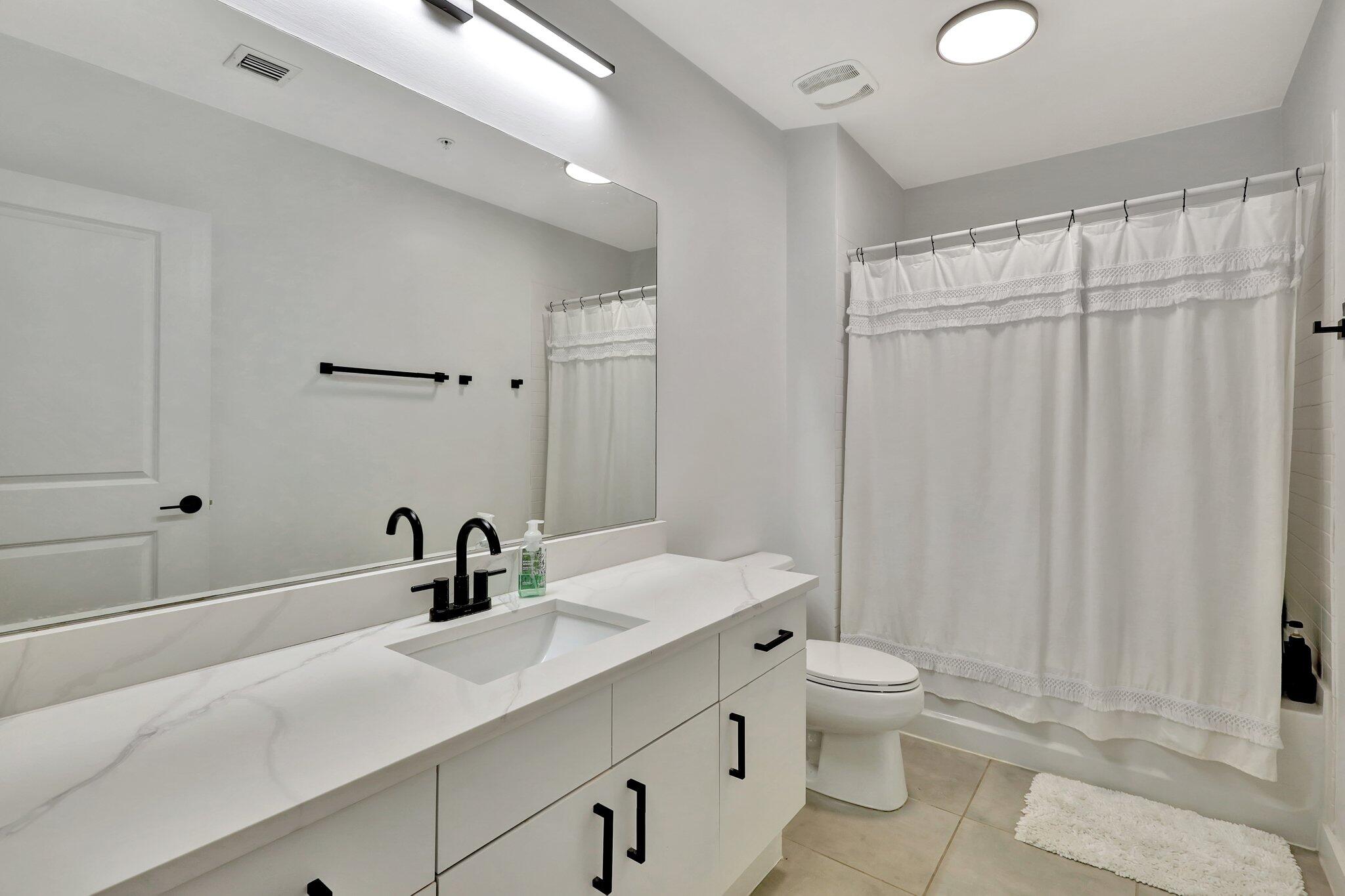 300 S Australian Avenue 719