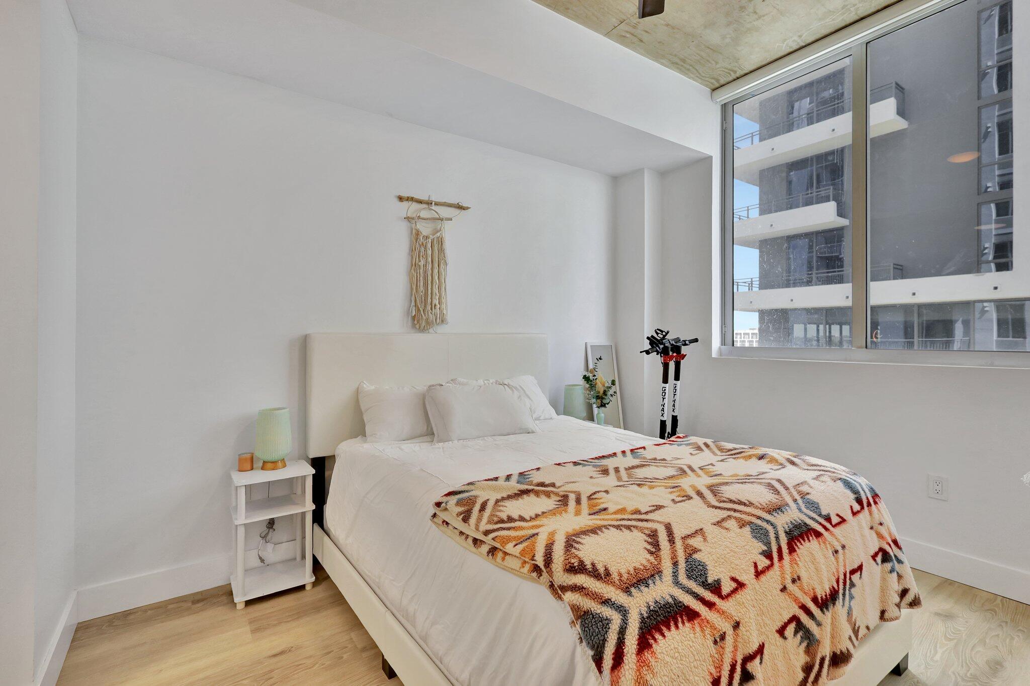 300 S Australian Avenue 719