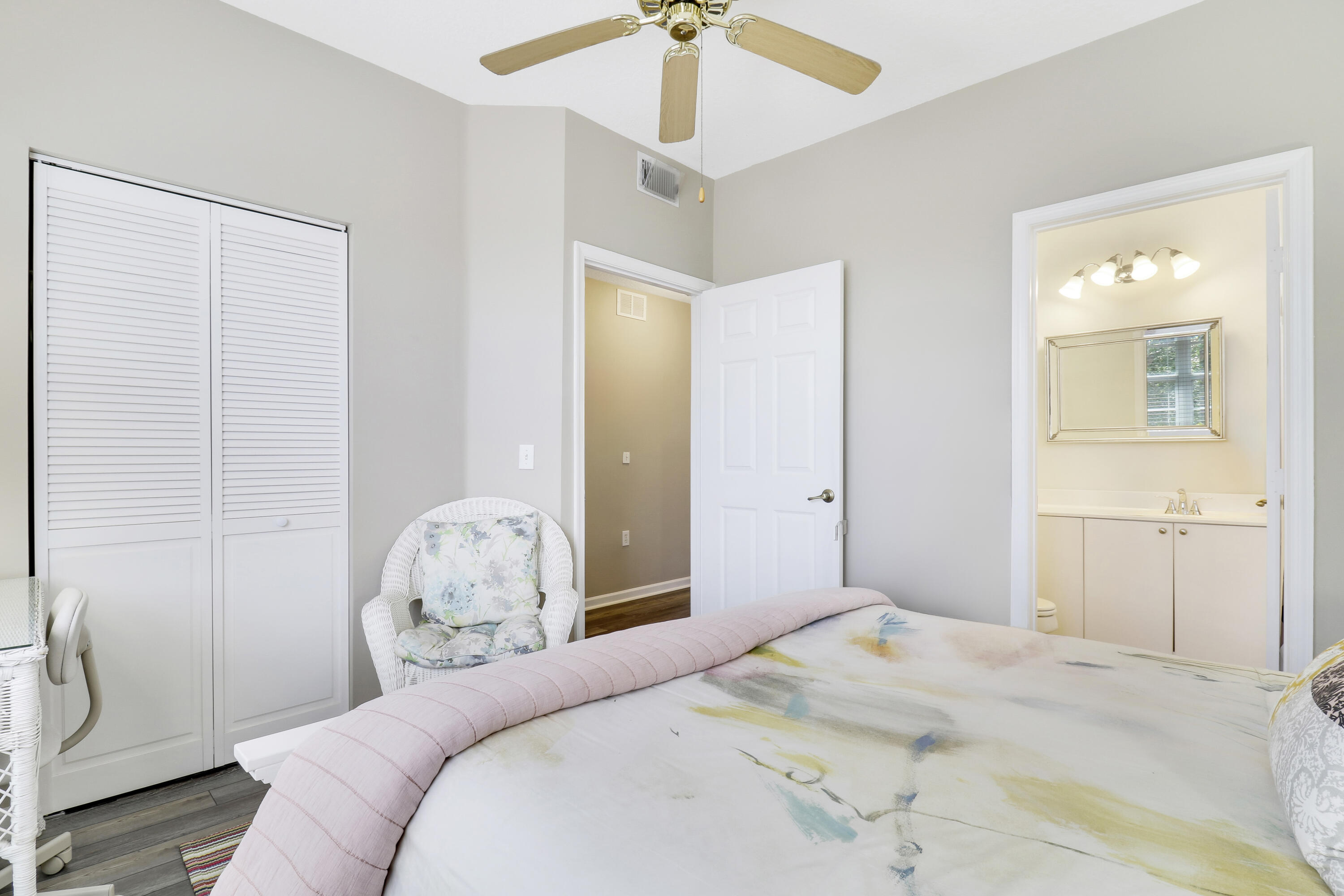 4736 Chancellor Drive 23