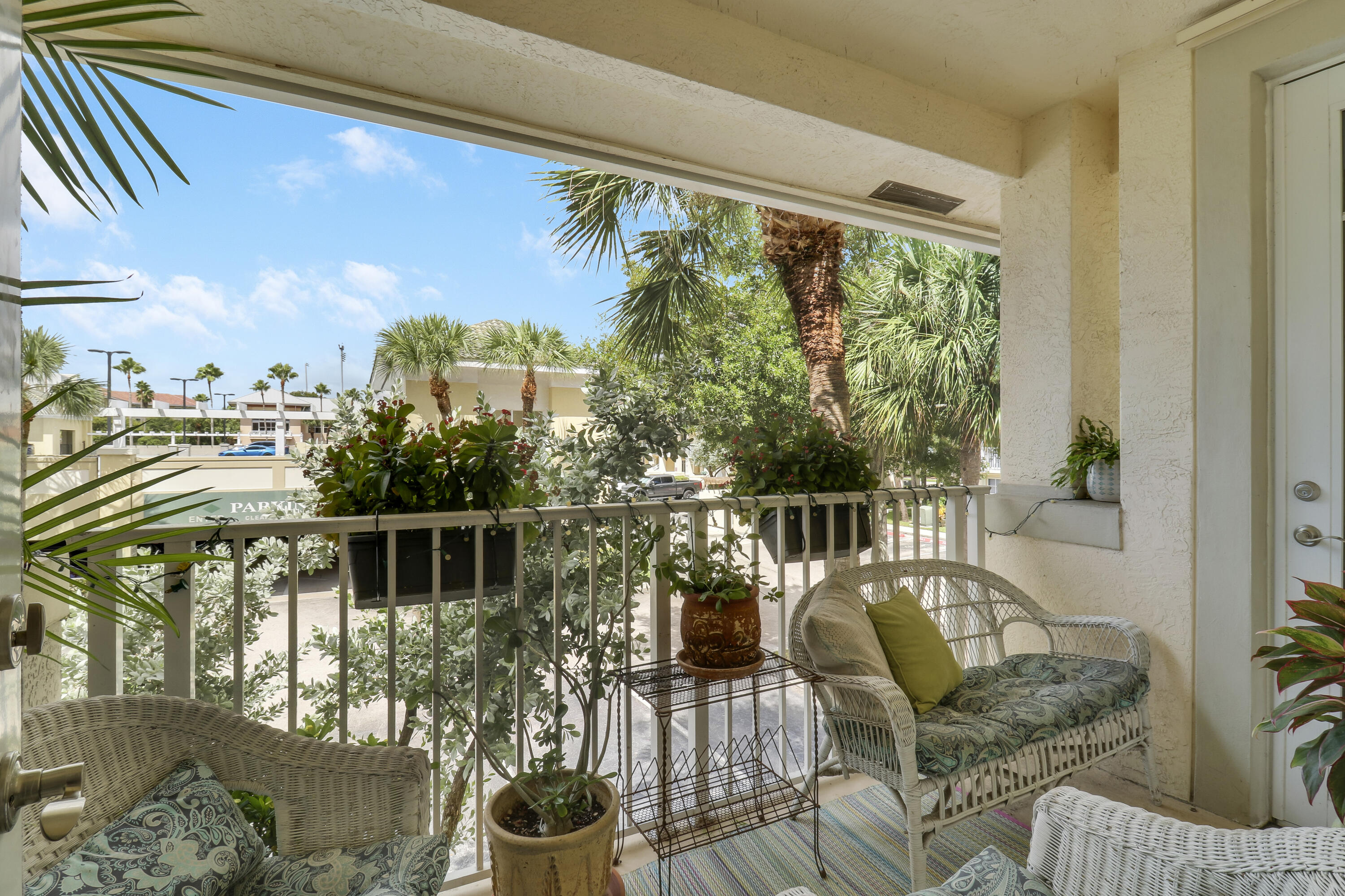 4736 Chancellor Drive 23