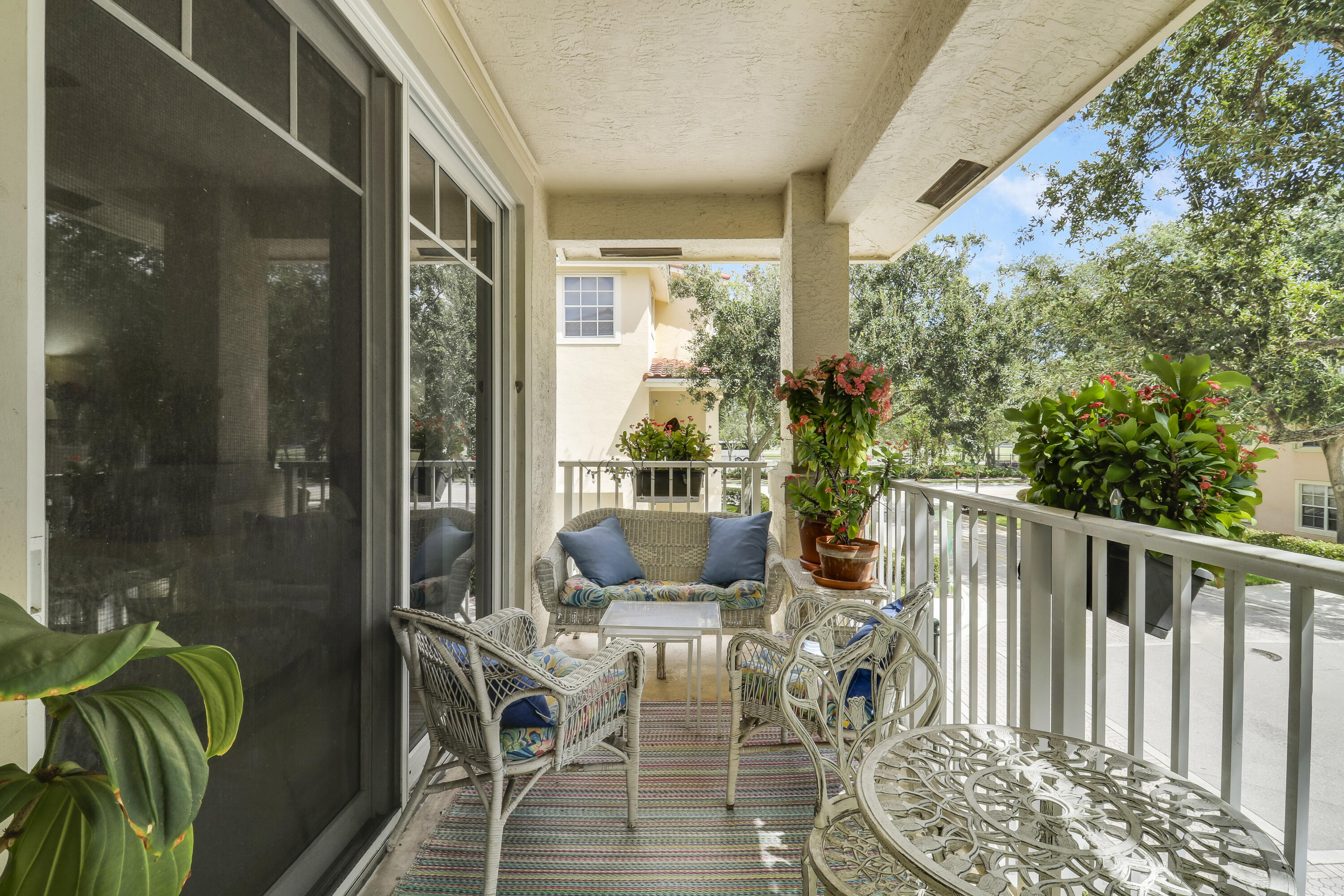 4736 Chancellor Drive 23