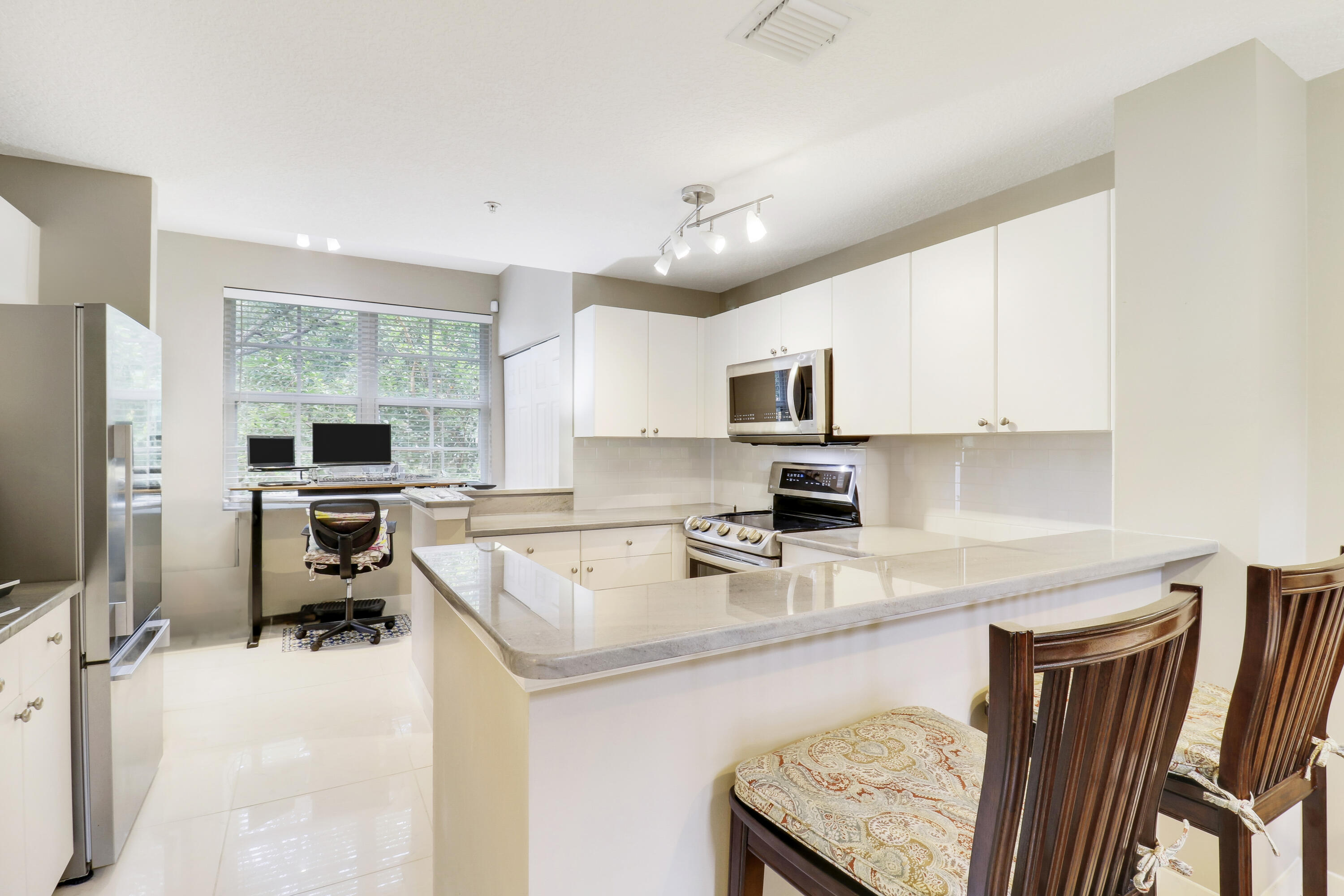4736 Chancellor Drive 23