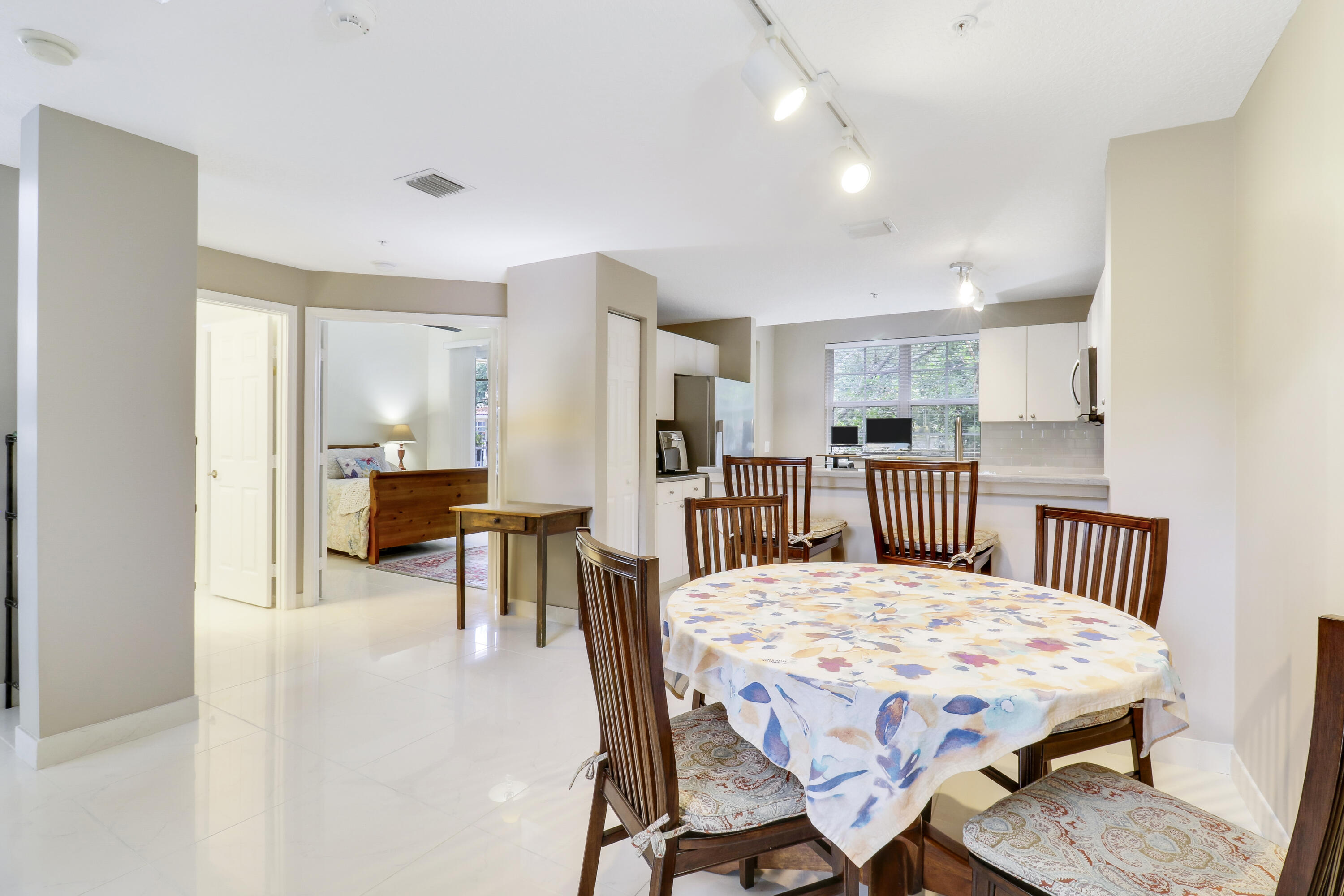 4736 Chancellor Drive 23
