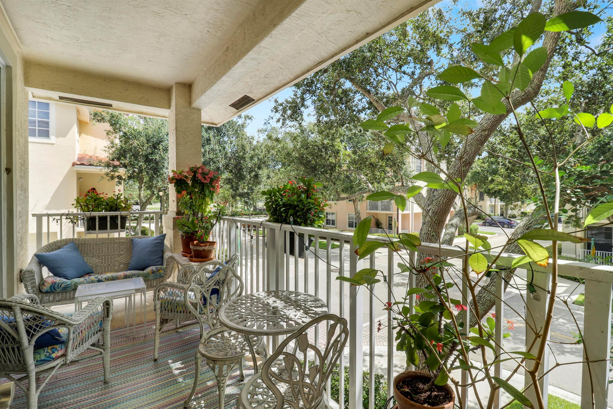 4736 Chancellor Drive 23