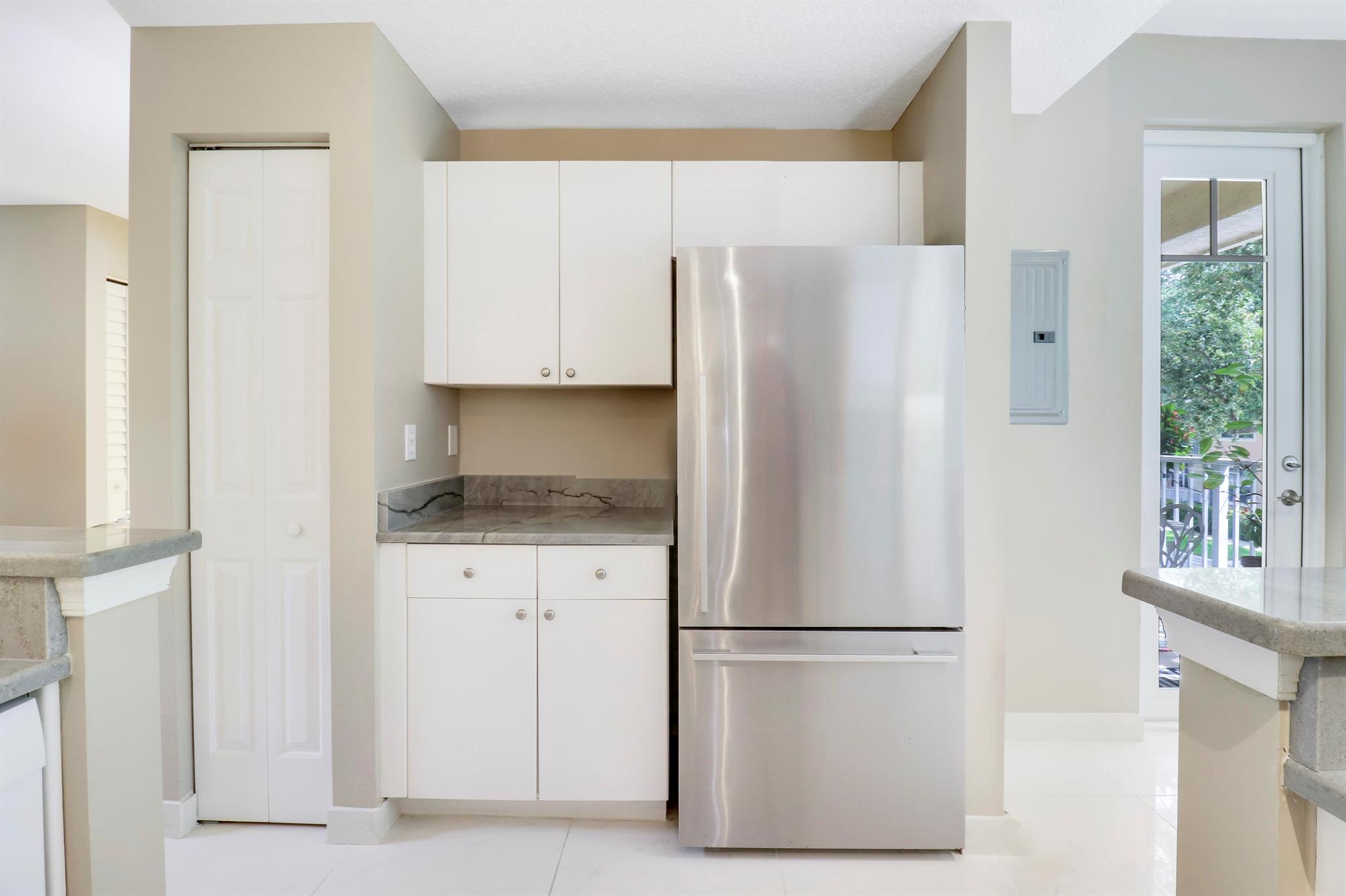 4736 Chancellor Drive 23