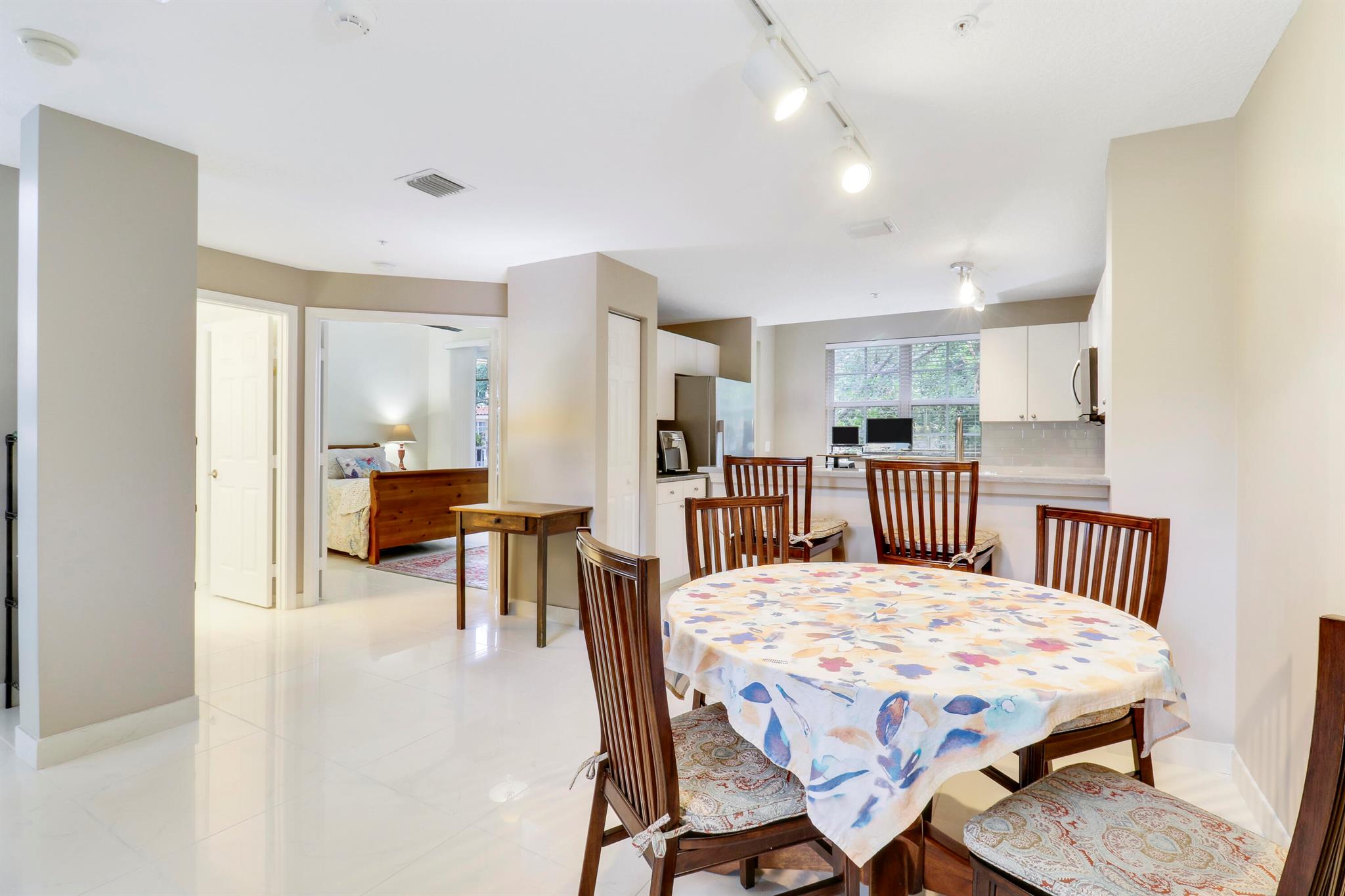 4736 Chancellor Drive 23