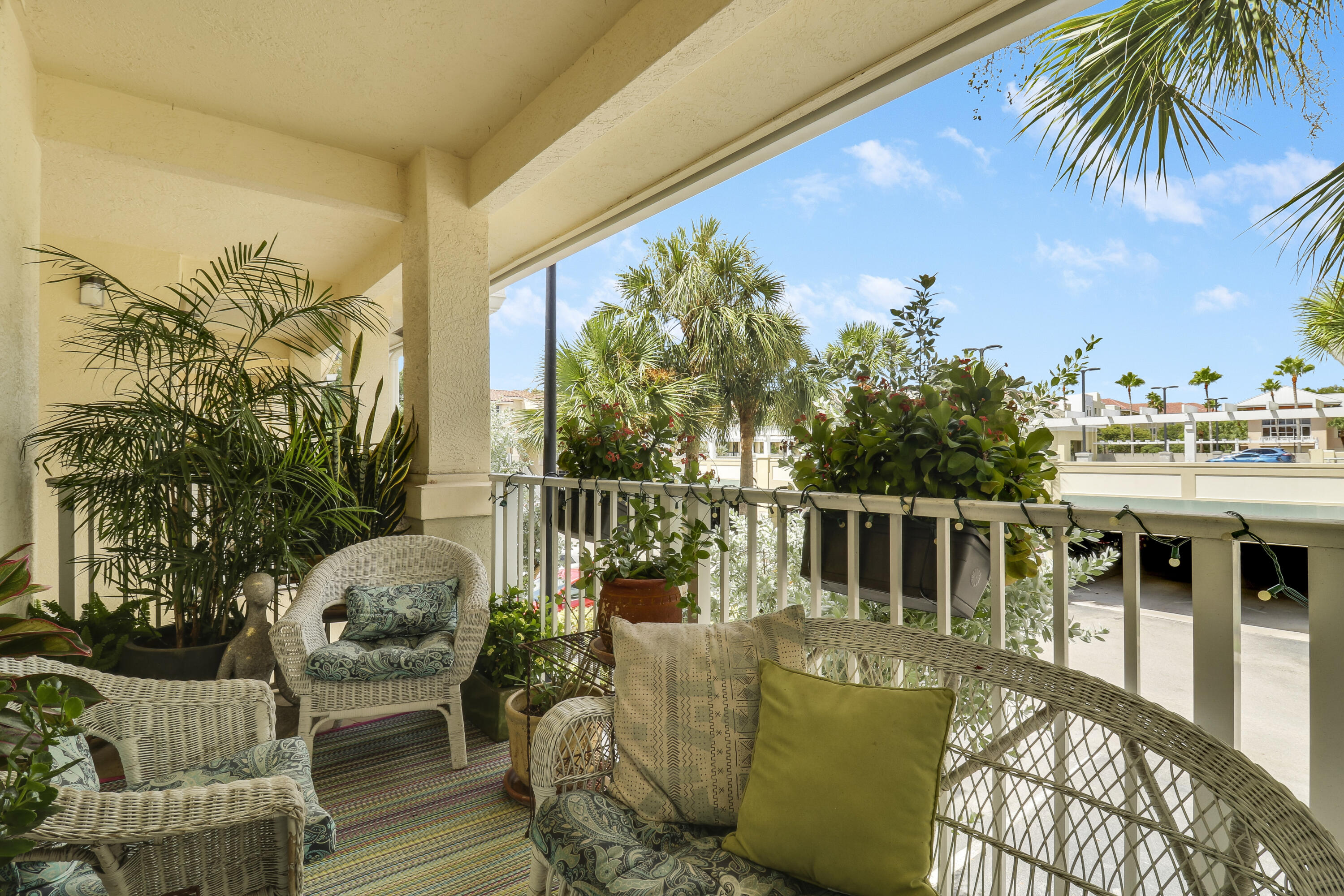 4736 Chancellor Drive 23