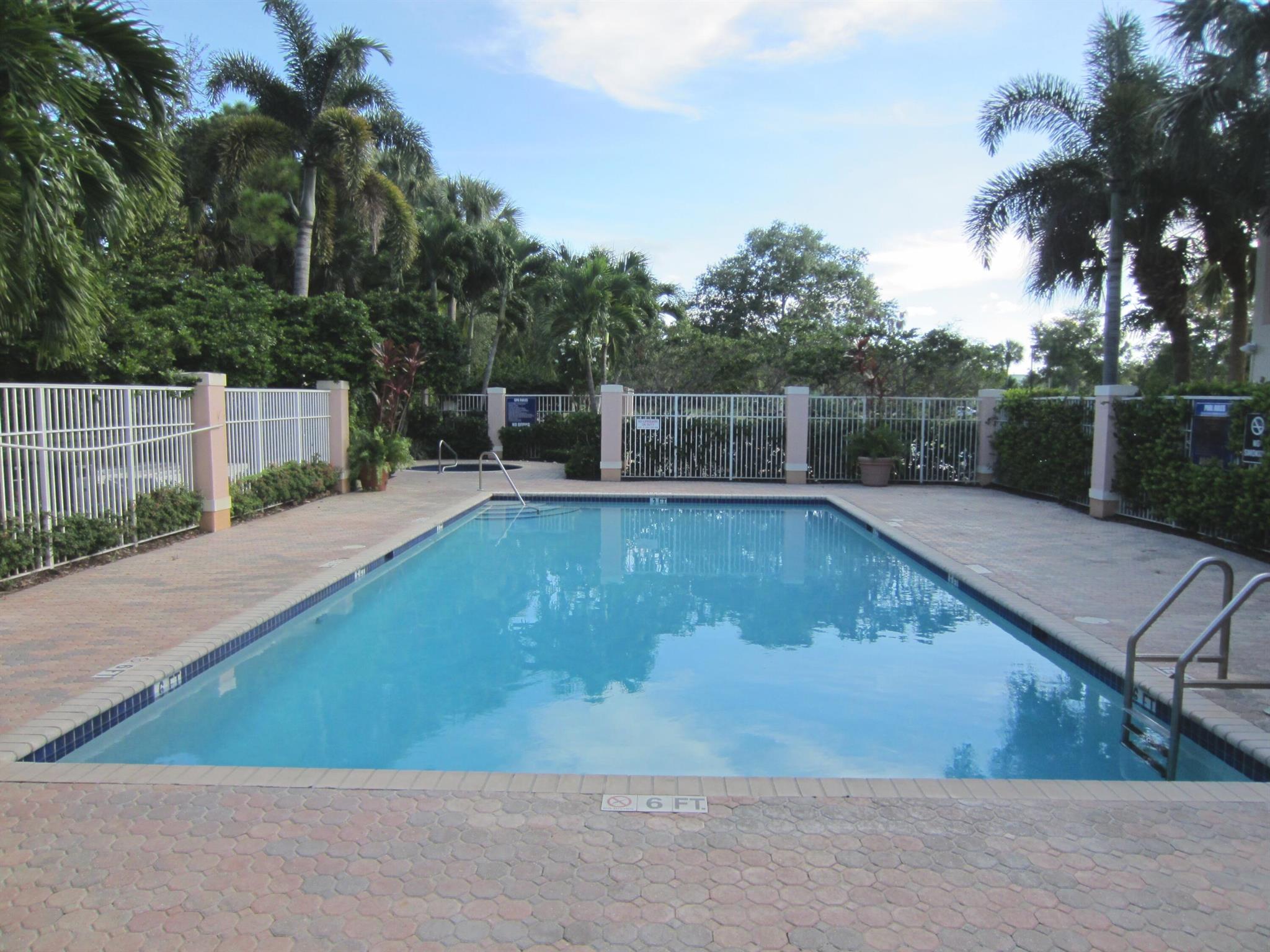 4736 Chancellor Drive 23