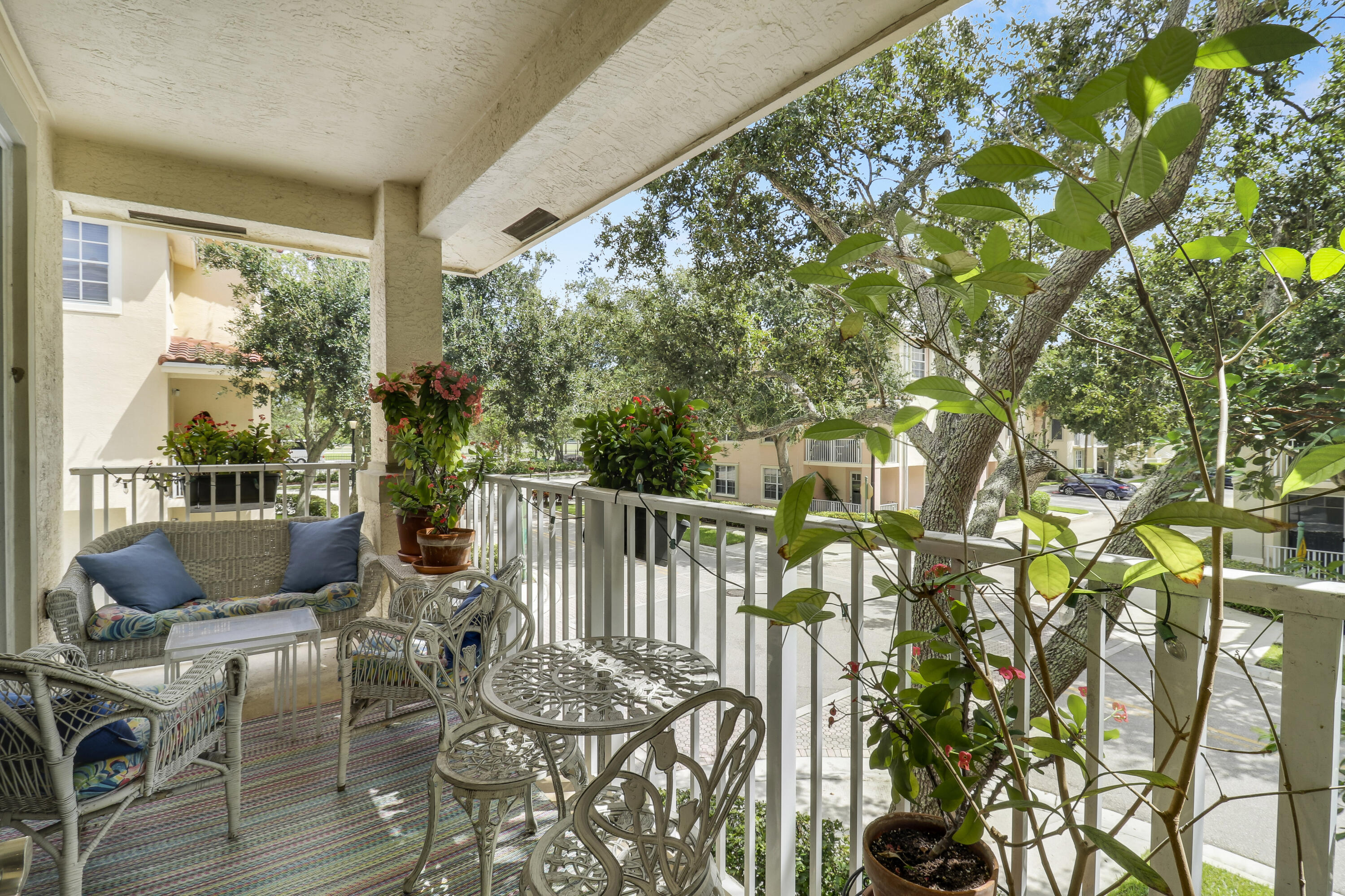 4736 Chancellor Drive 23